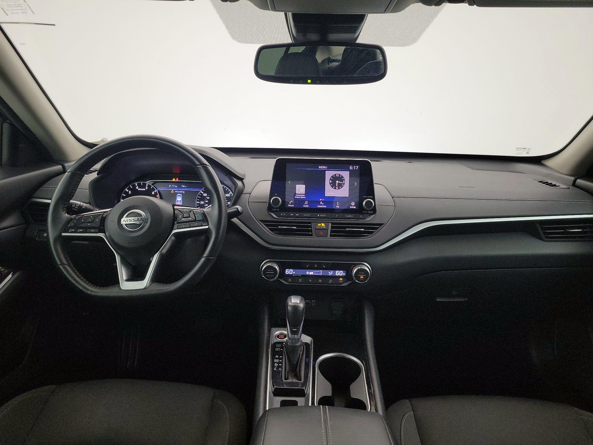 Thumbnail: 2020 Nissan Altima - 9