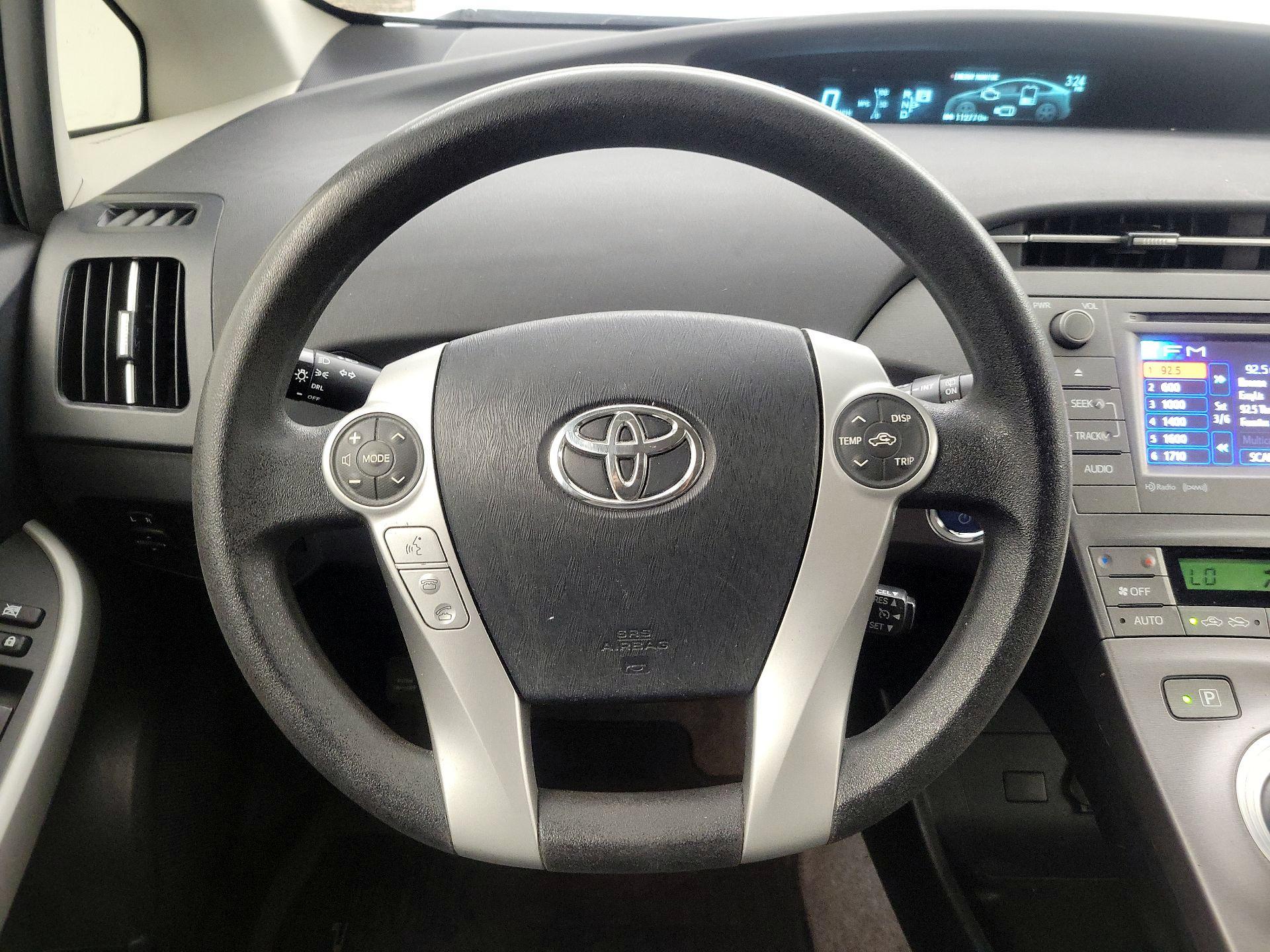 Thumbnail: 2013 Toyota Prius - 10
