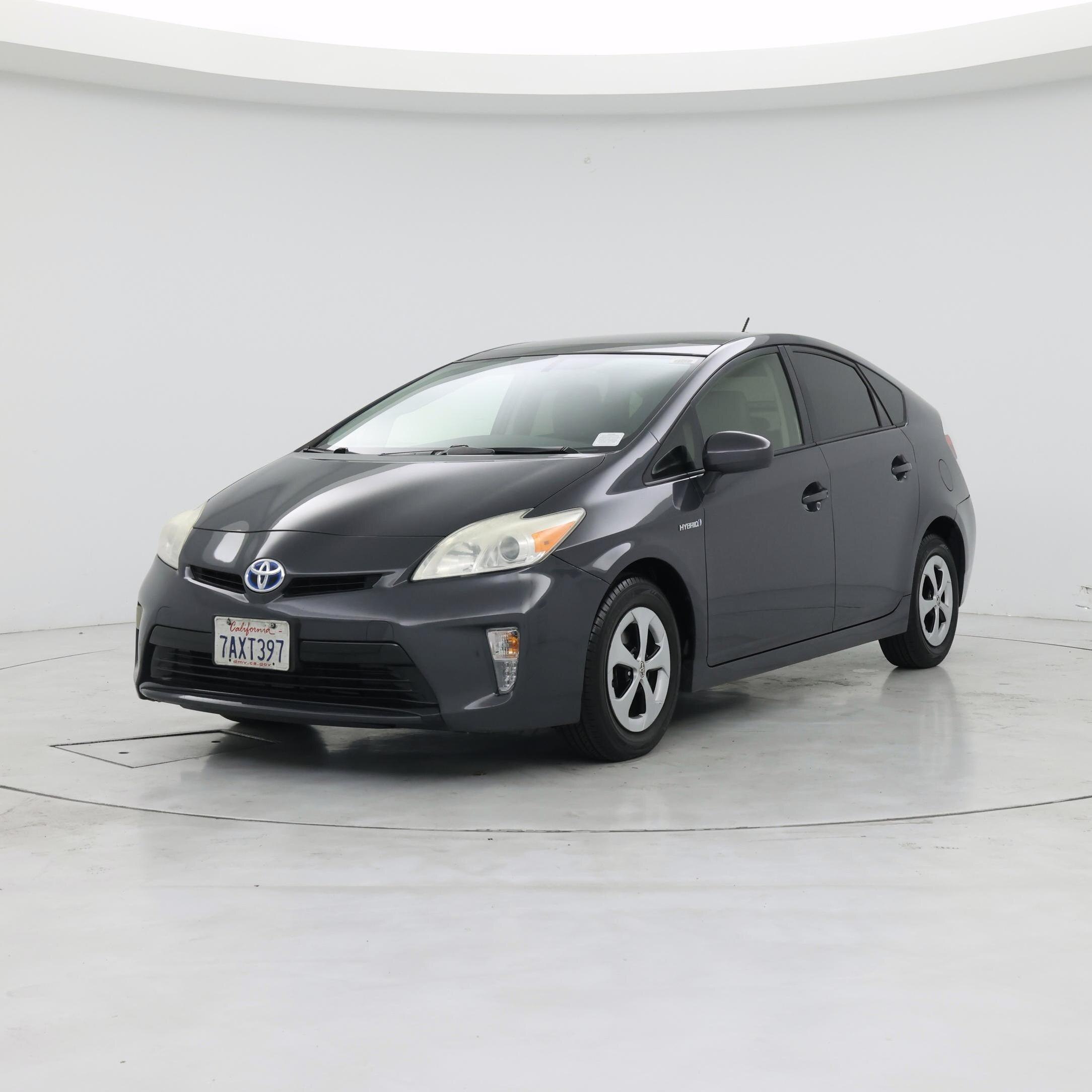 Thumbnail: 2013 Toyota Prius - 4