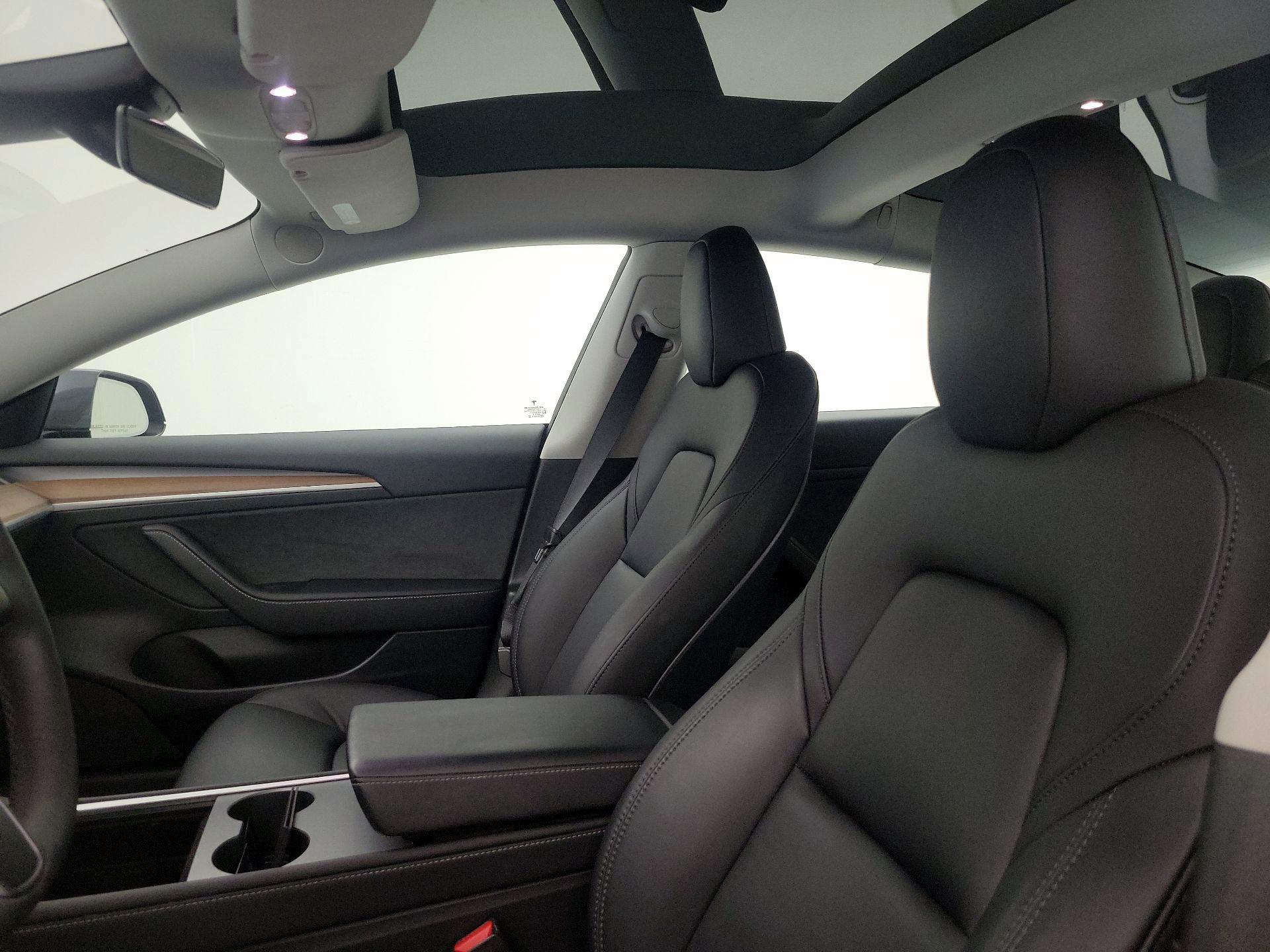 Thumbnail: 2023 Tesla Model 3 - 20