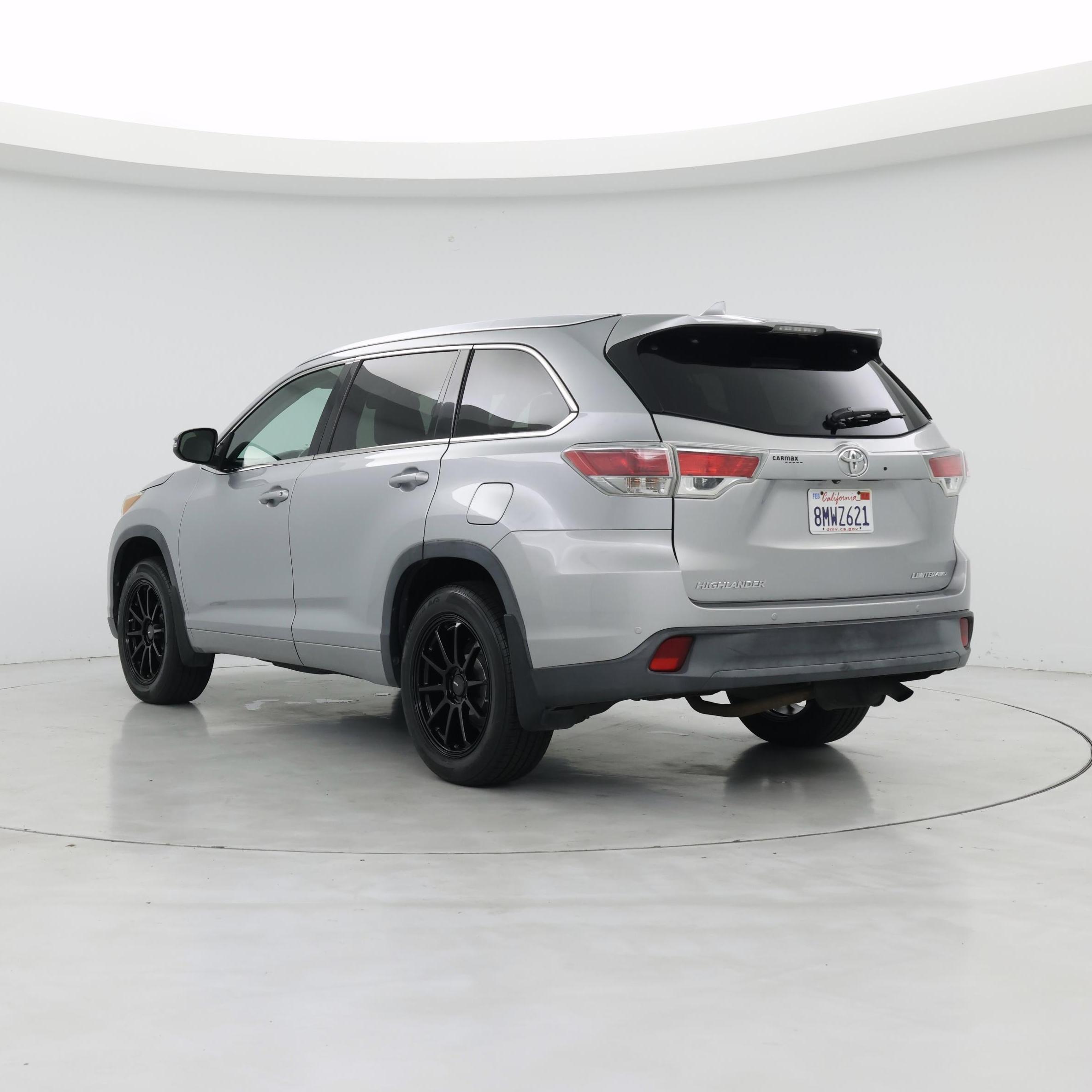 Thumbnail: 2015 Toyota Highlander - 2