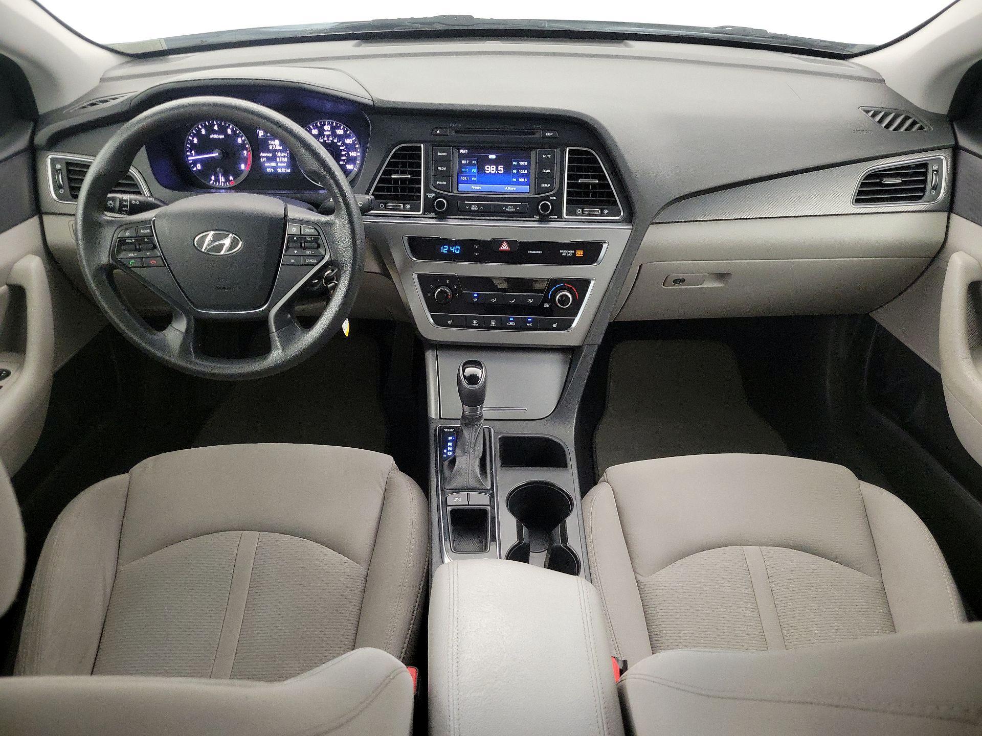 Thumbnail: 2015 Hyundai Sonata - 9