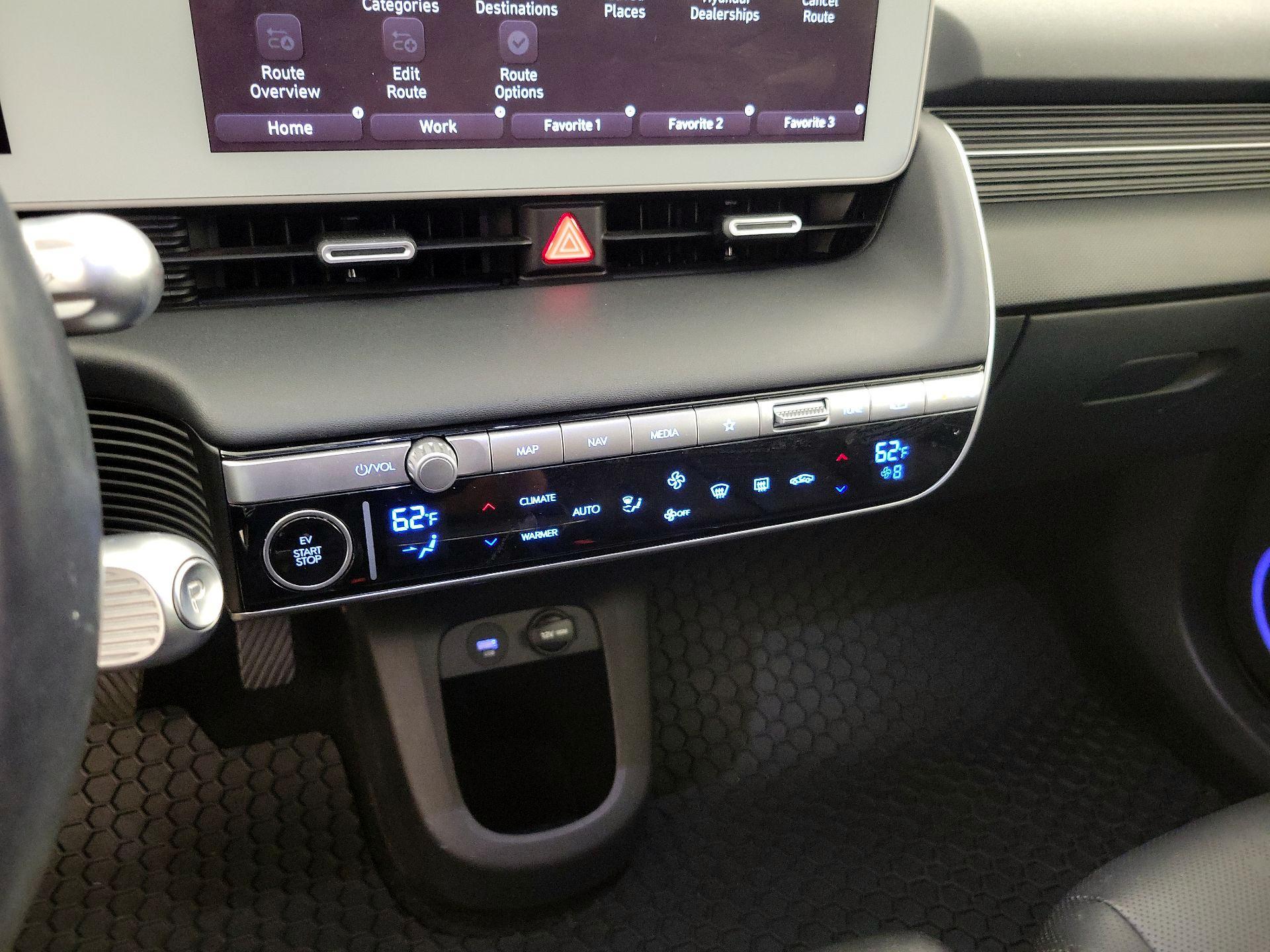 Thumbnail: 2022 Hyundai Ioniq 5 - 16