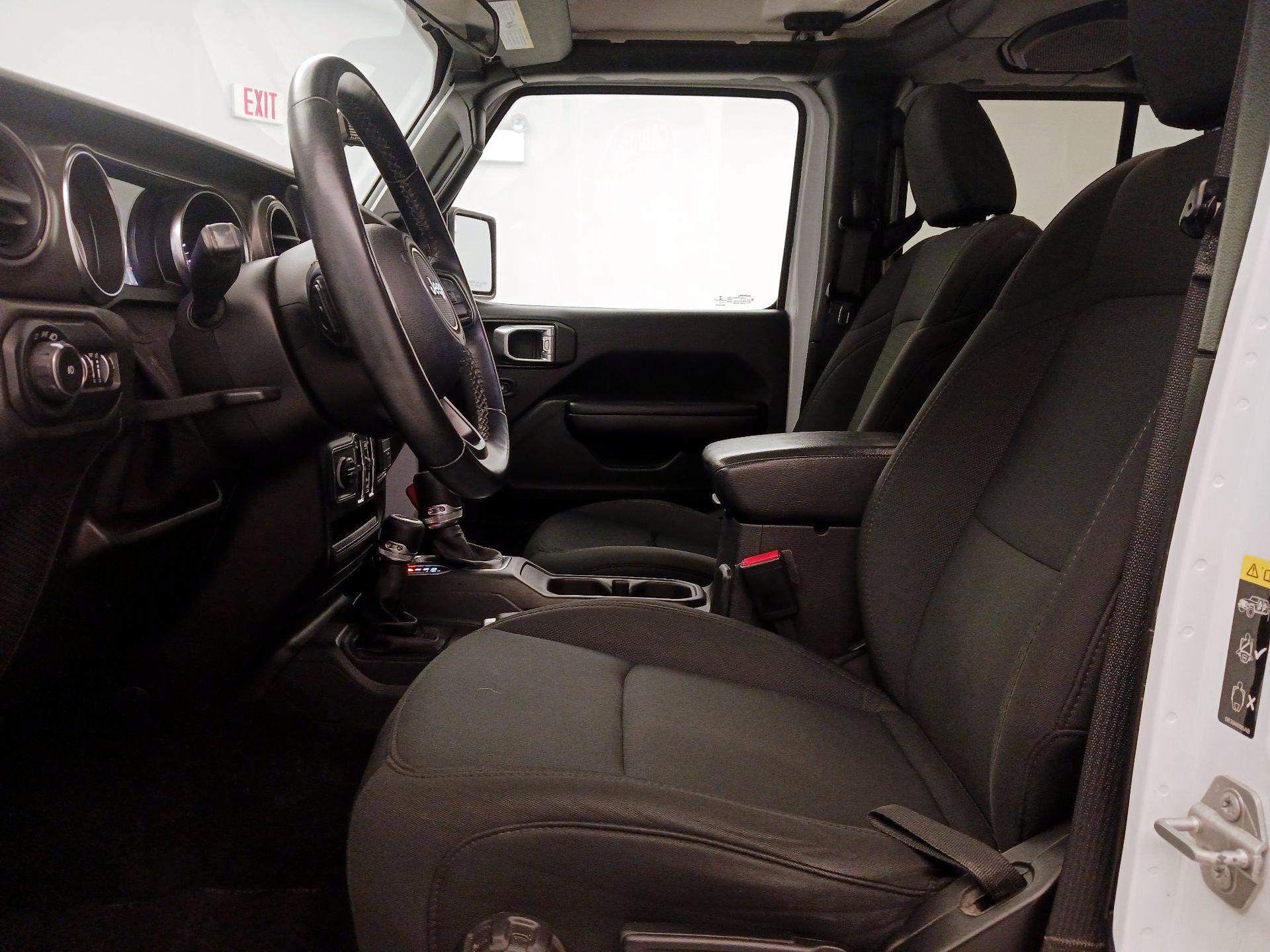 Thumbnail: 2021 Jeep Wrangler - 11