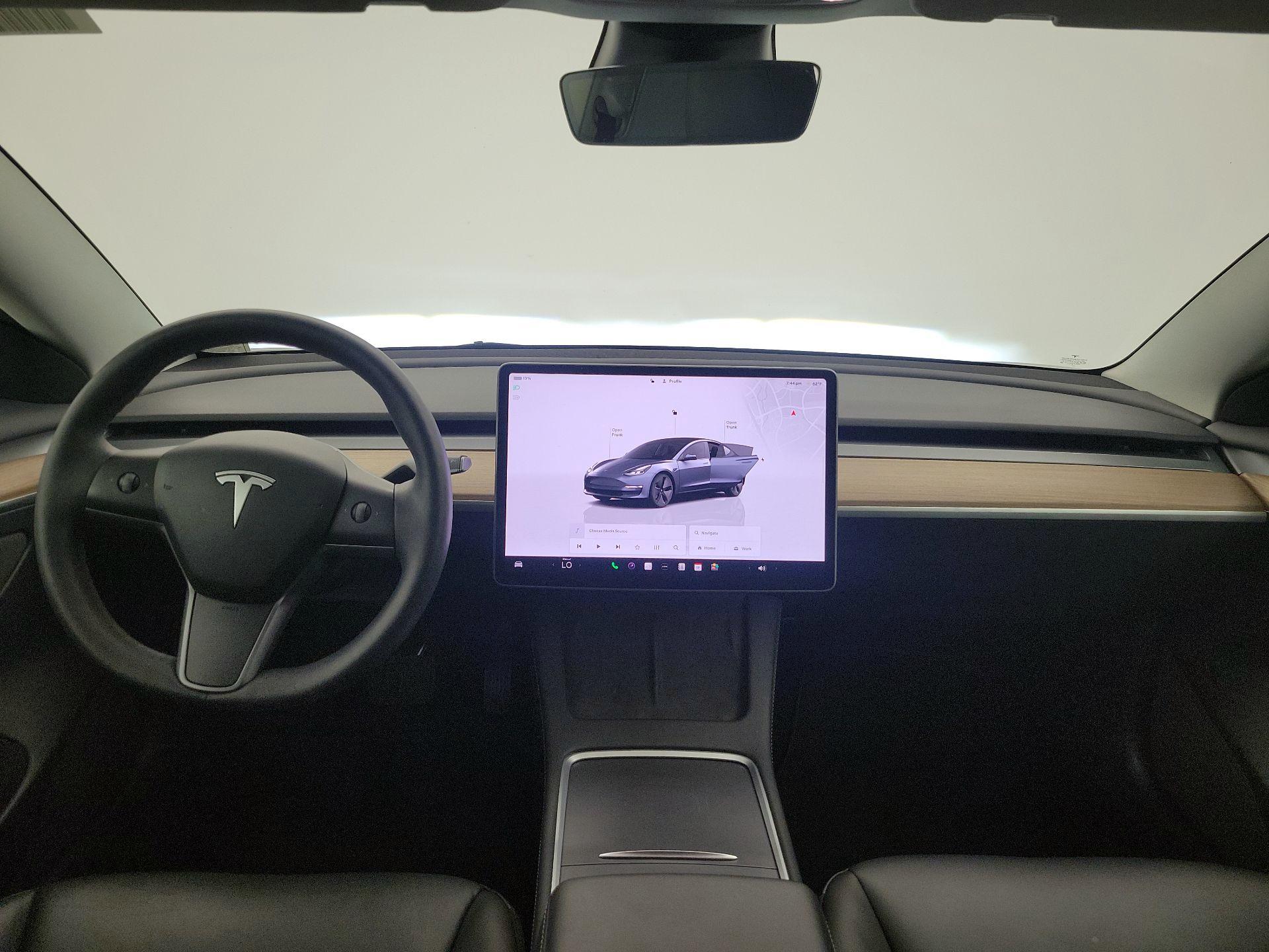 Thumbnail: 2023 Tesla Model 3 - 9