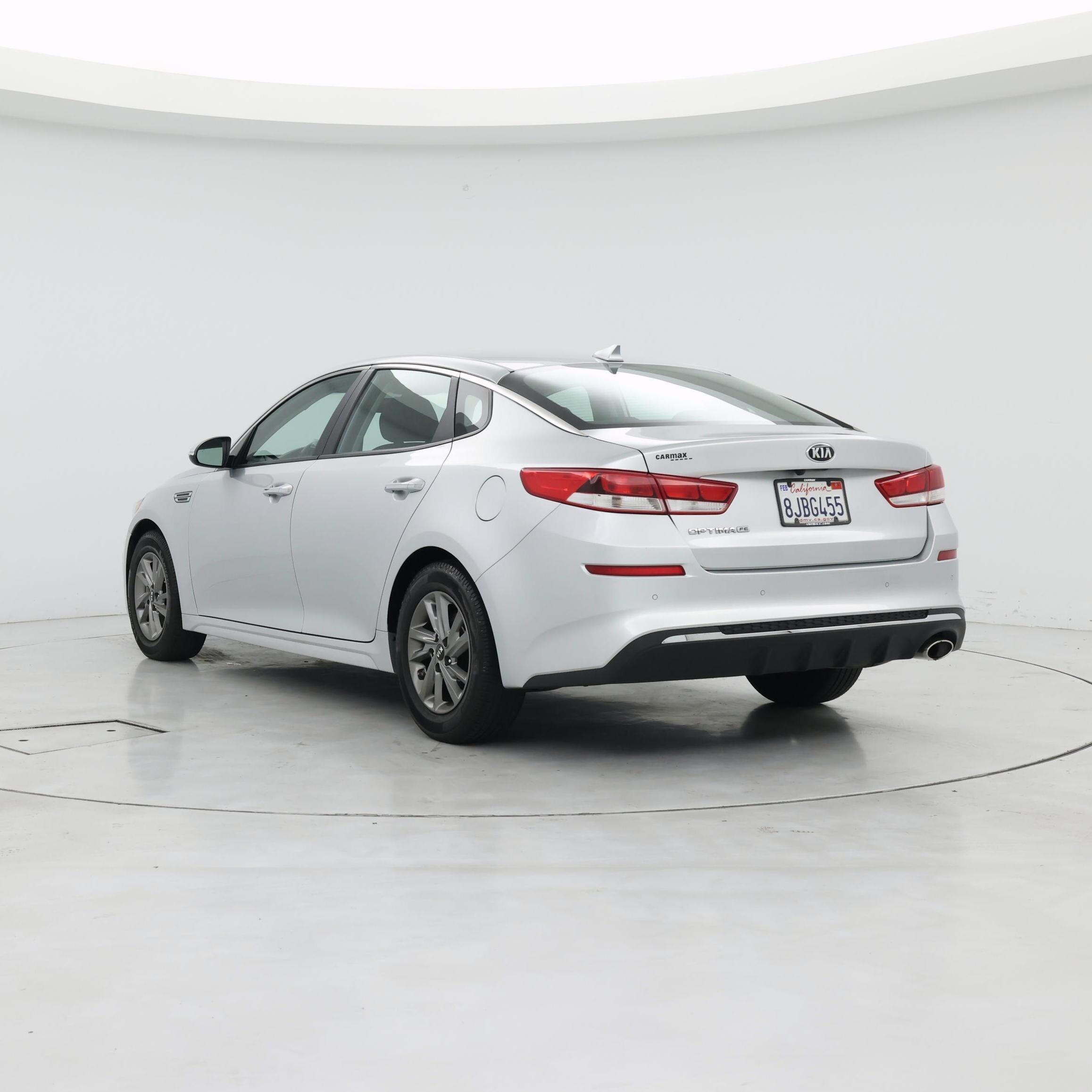 Thumbnail: 2019 Kia Optima - 2