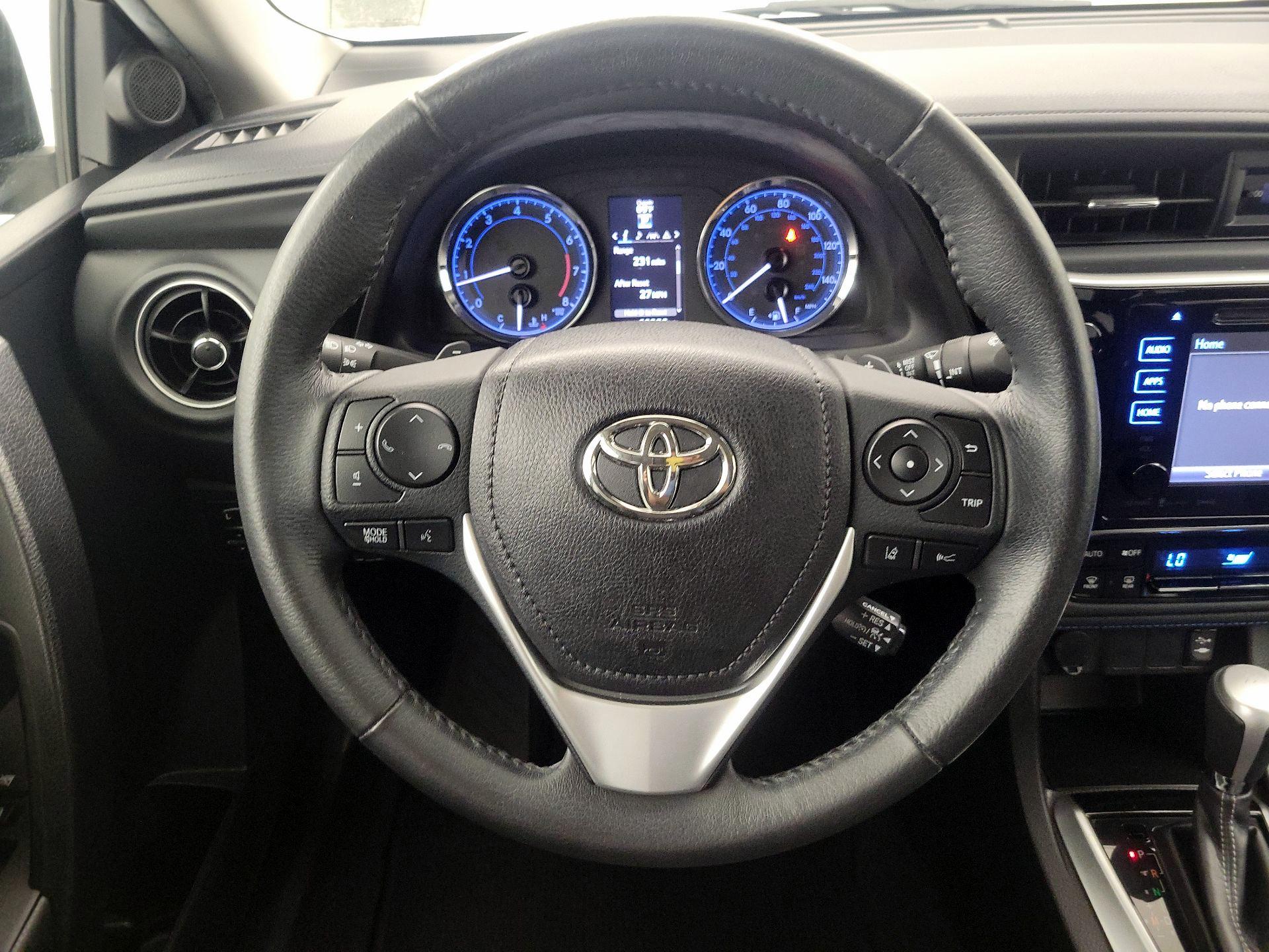 Thumbnail: 2017 Toyota Corolla - 10