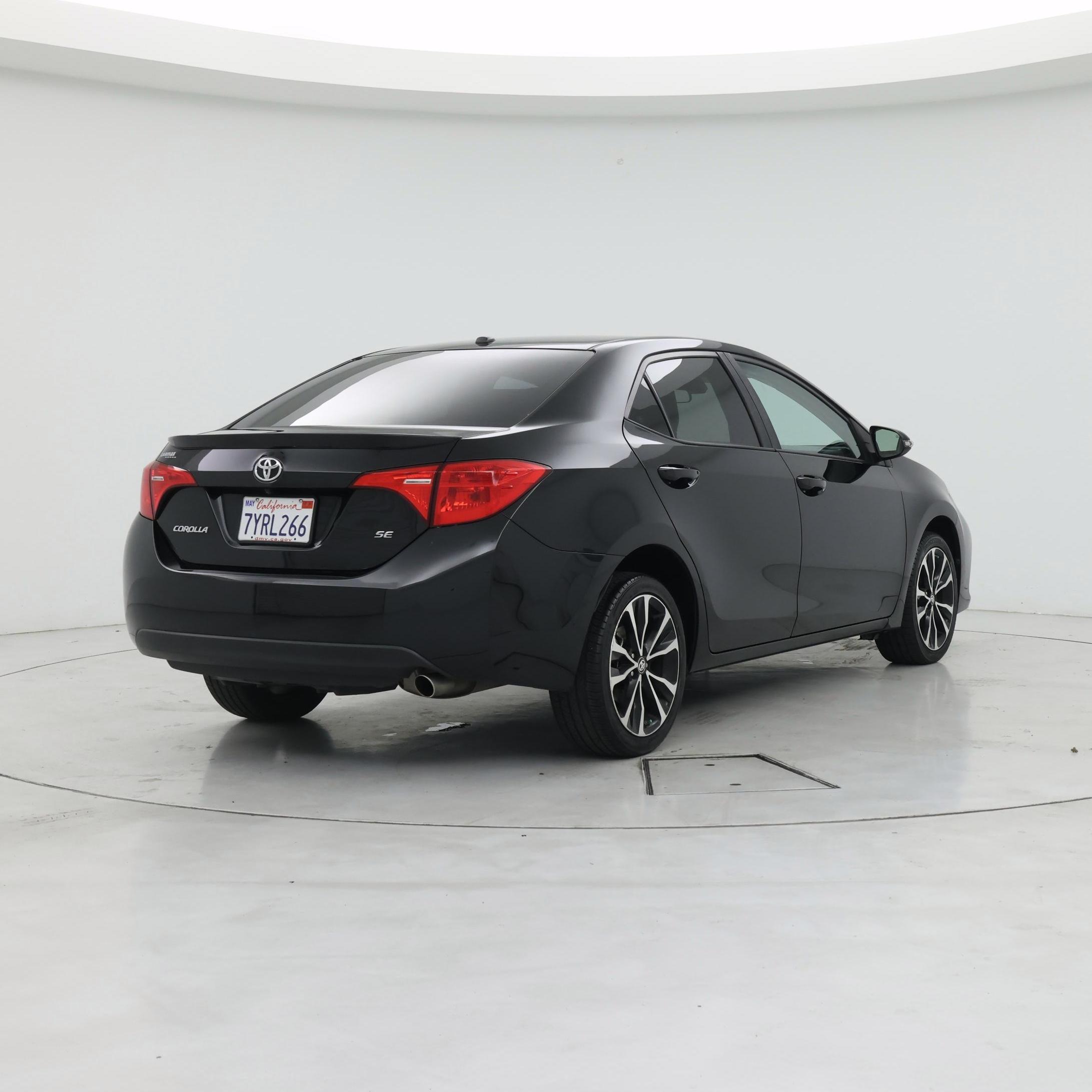 Thumbnail: 2017 Toyota Corolla - 8