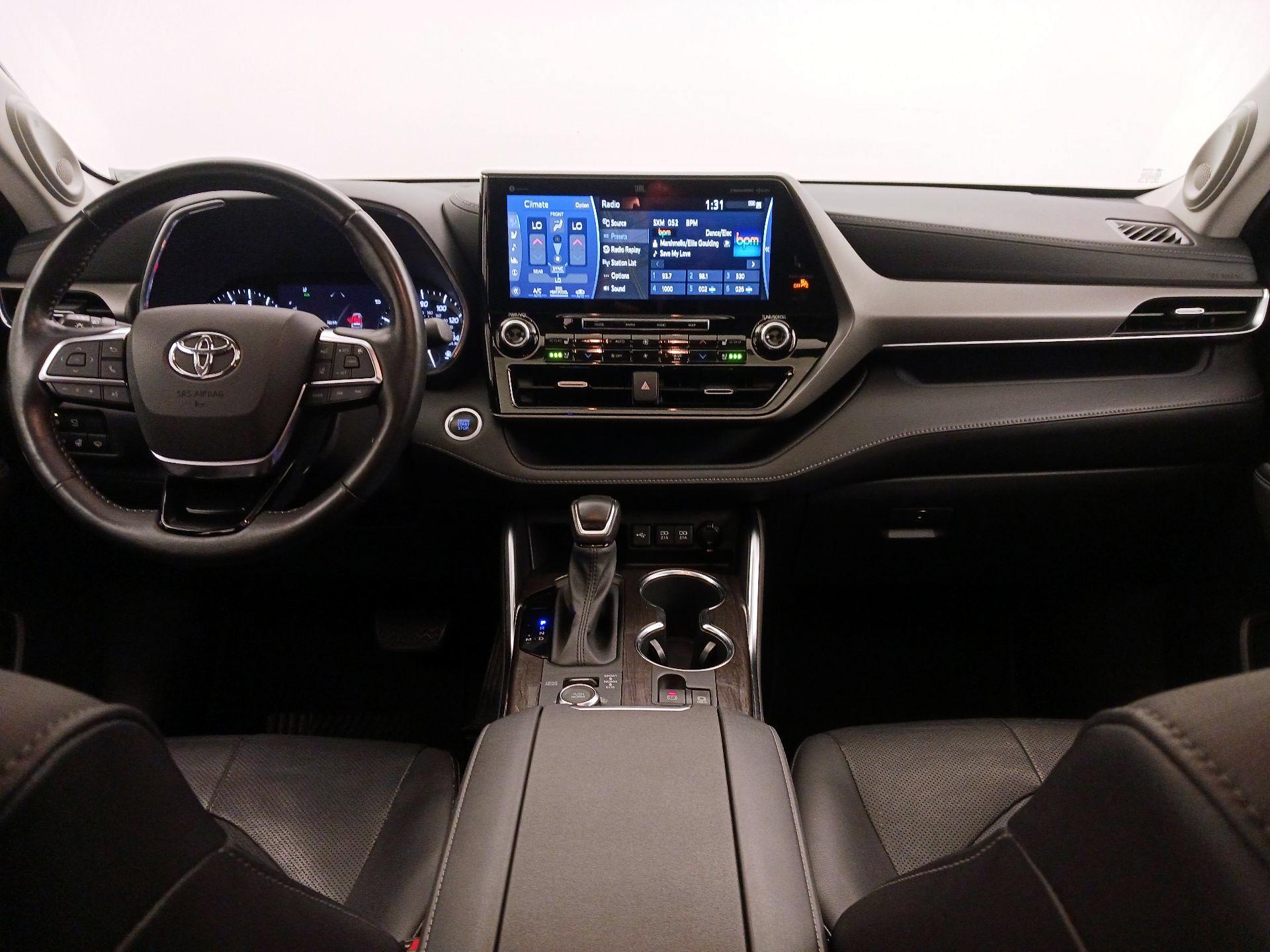 Thumbnail: 2021 Toyota Highlander - 9