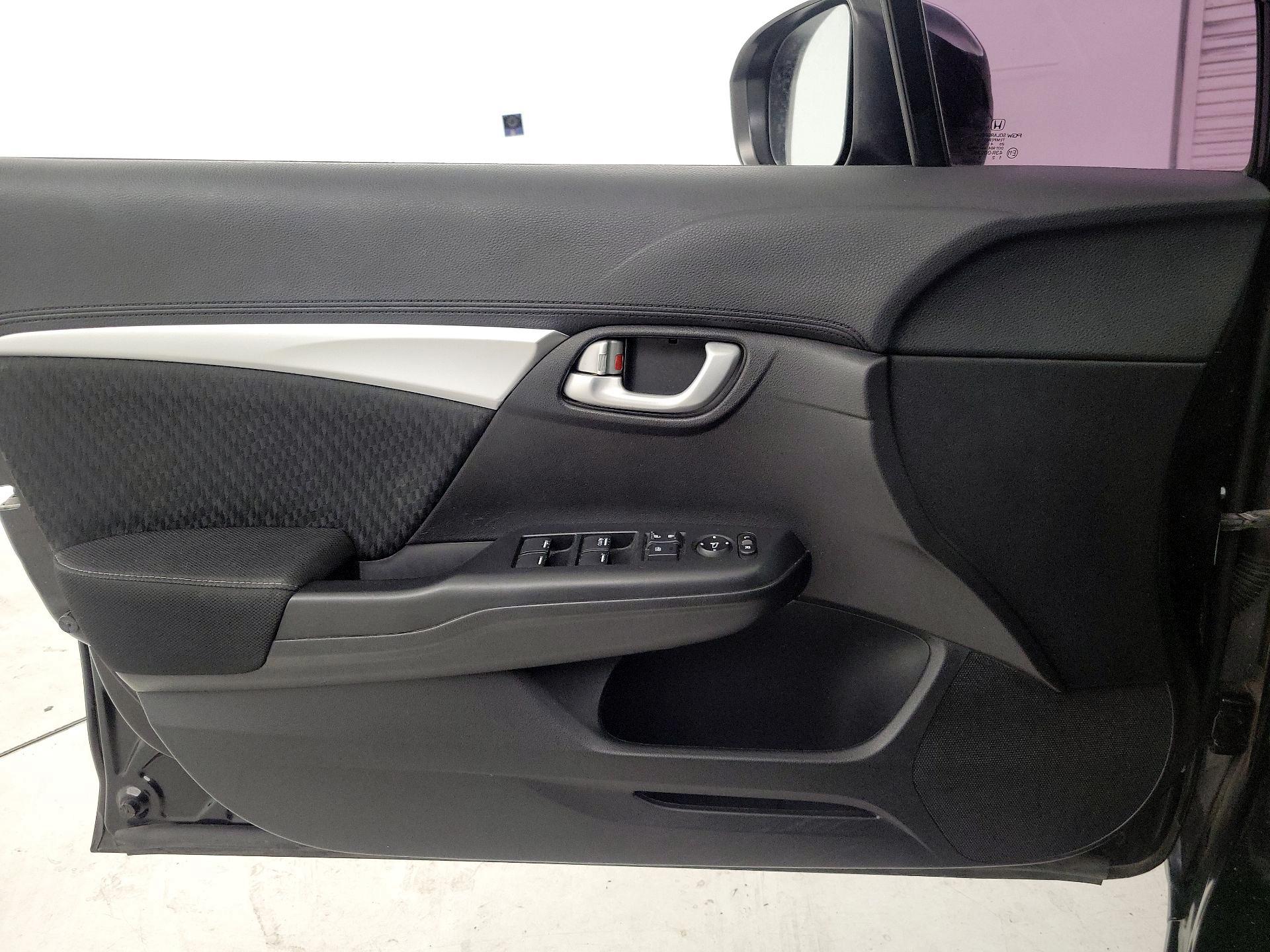 Thumbnail: 2015 Honda Civic - 12