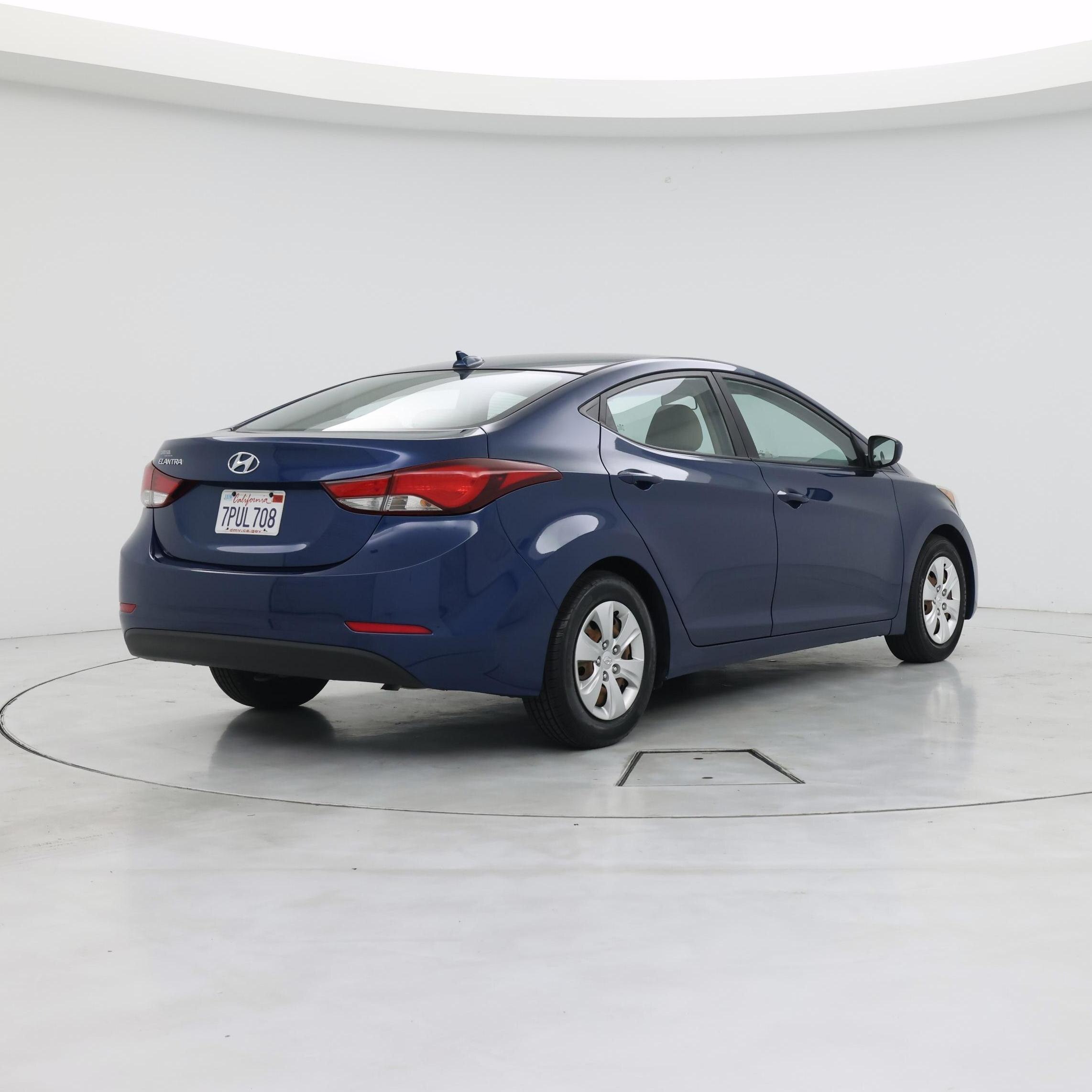 Thumbnail: 2016 Hyundai Elantra - 8