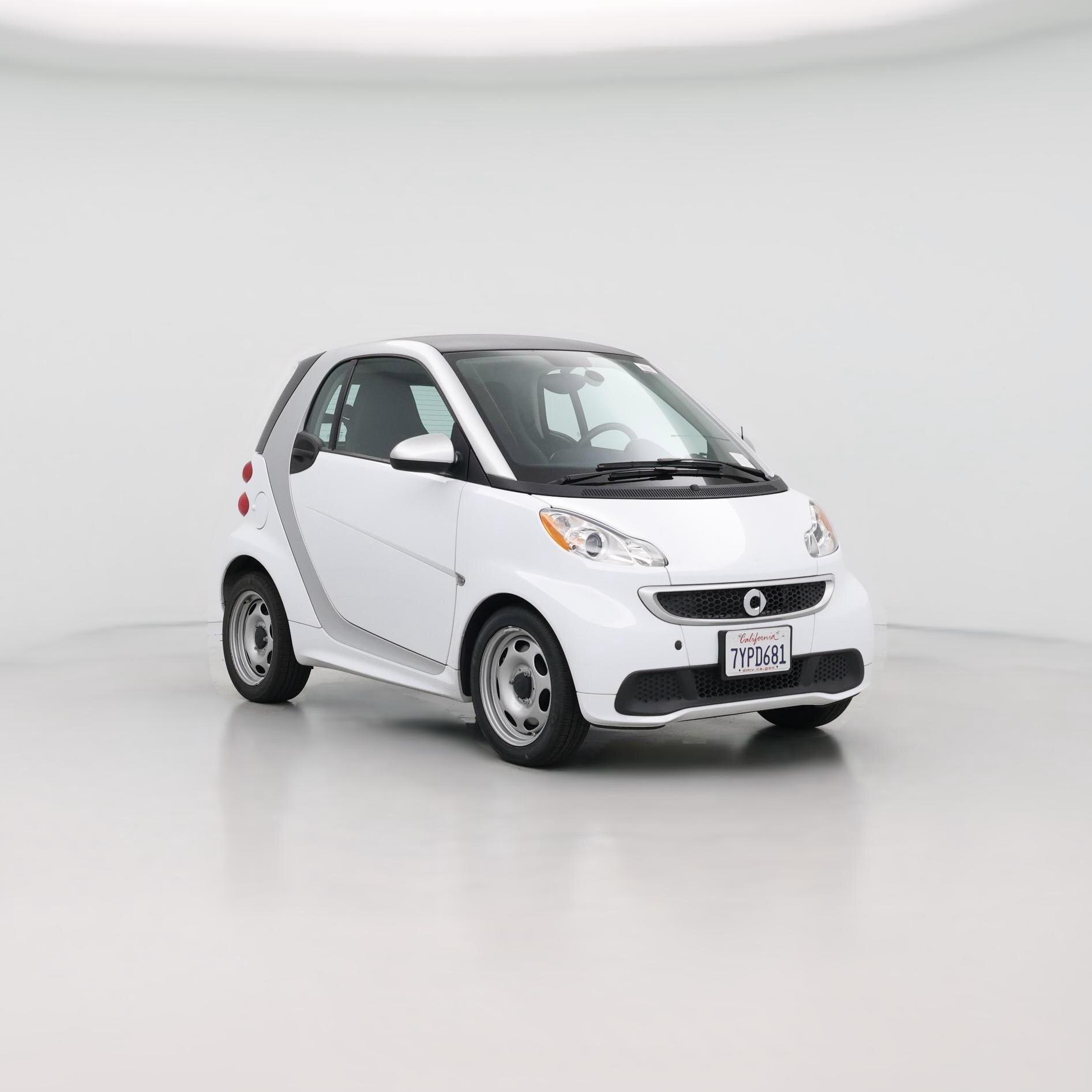 Thumbnail: 2015 smart fortwo - 1
