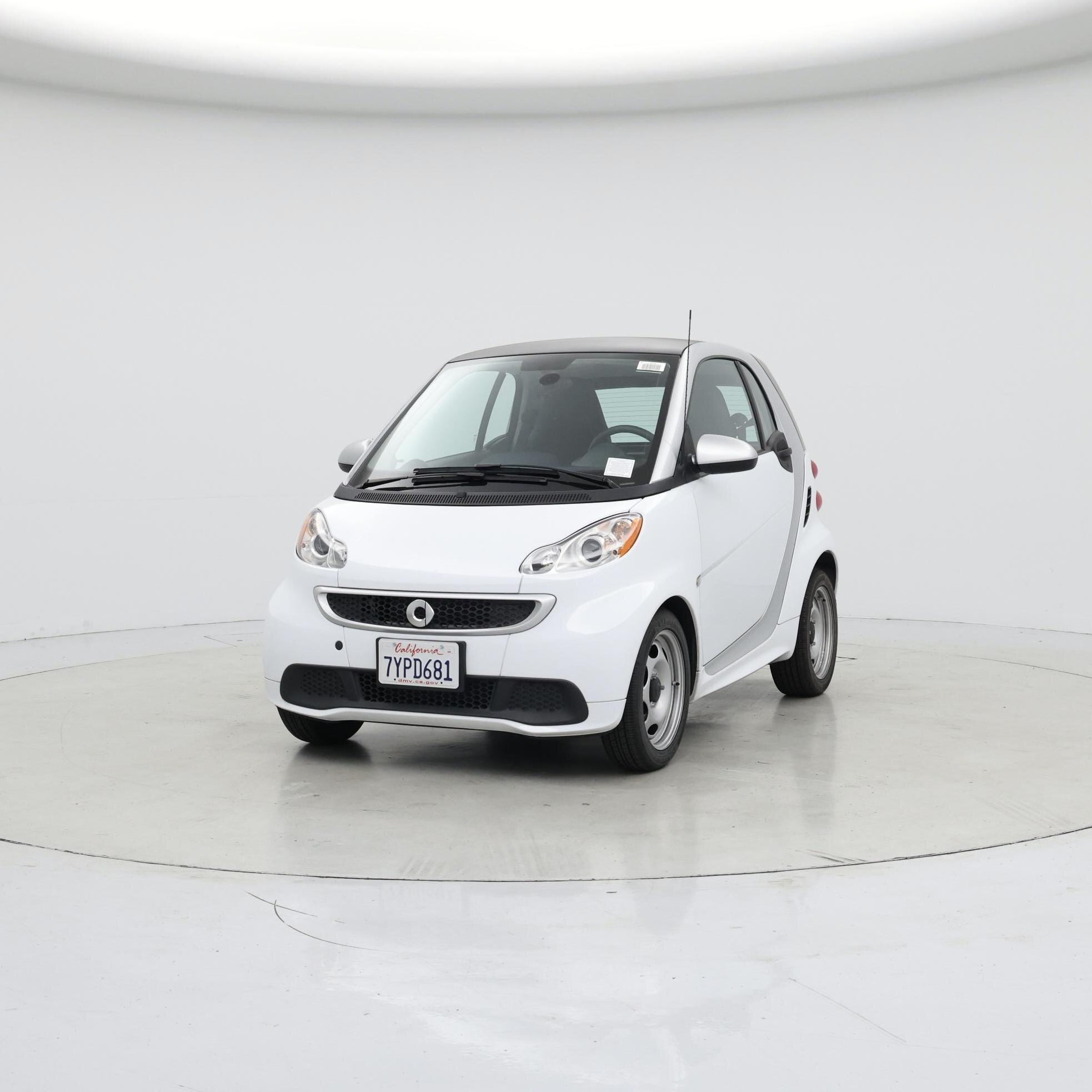 Thumbnail: 2015 smart fortwo - 4