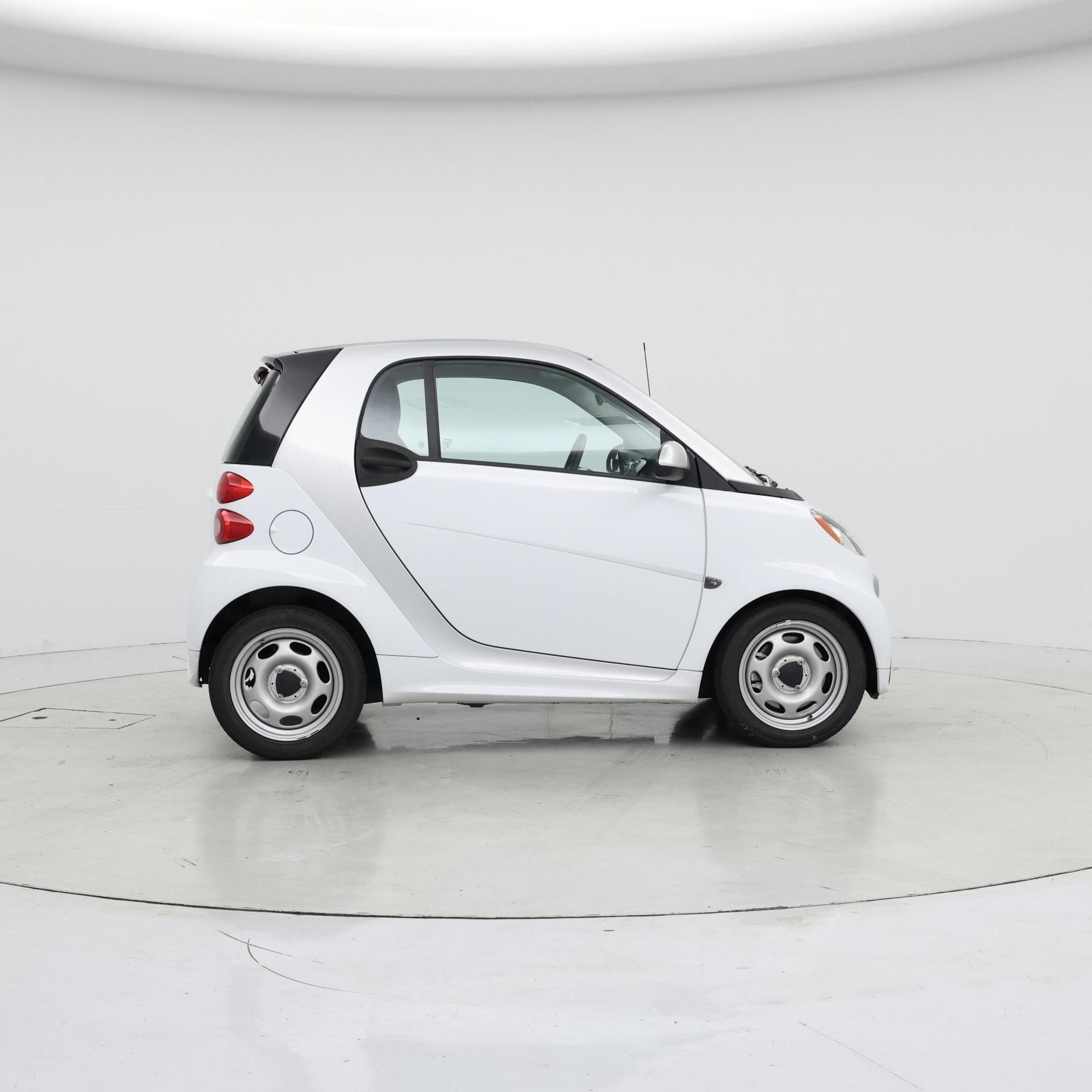 Thumbnail: 2015 smart fortwo - 7