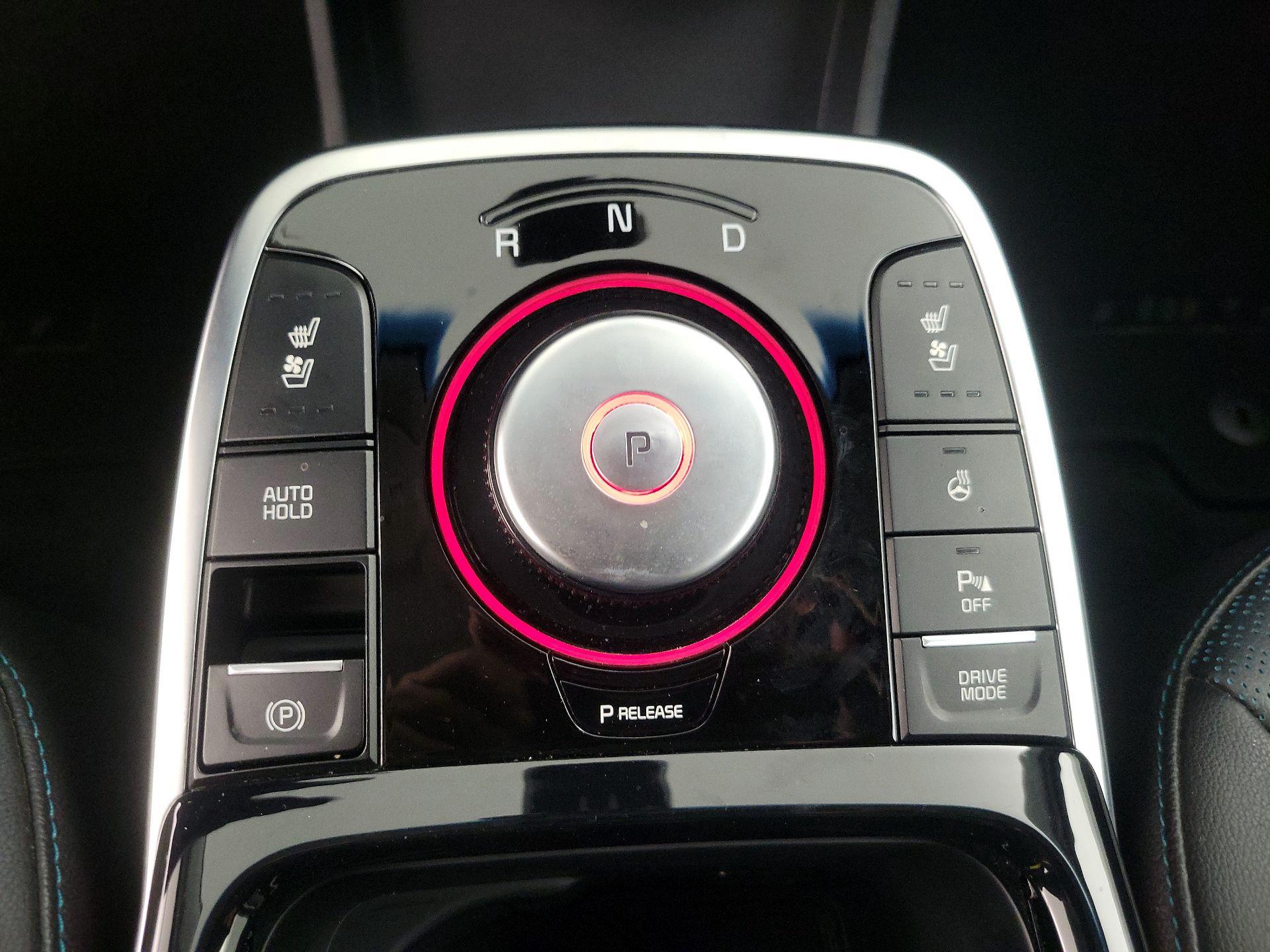 Thumbnail: 2019 Kia Niro - 18