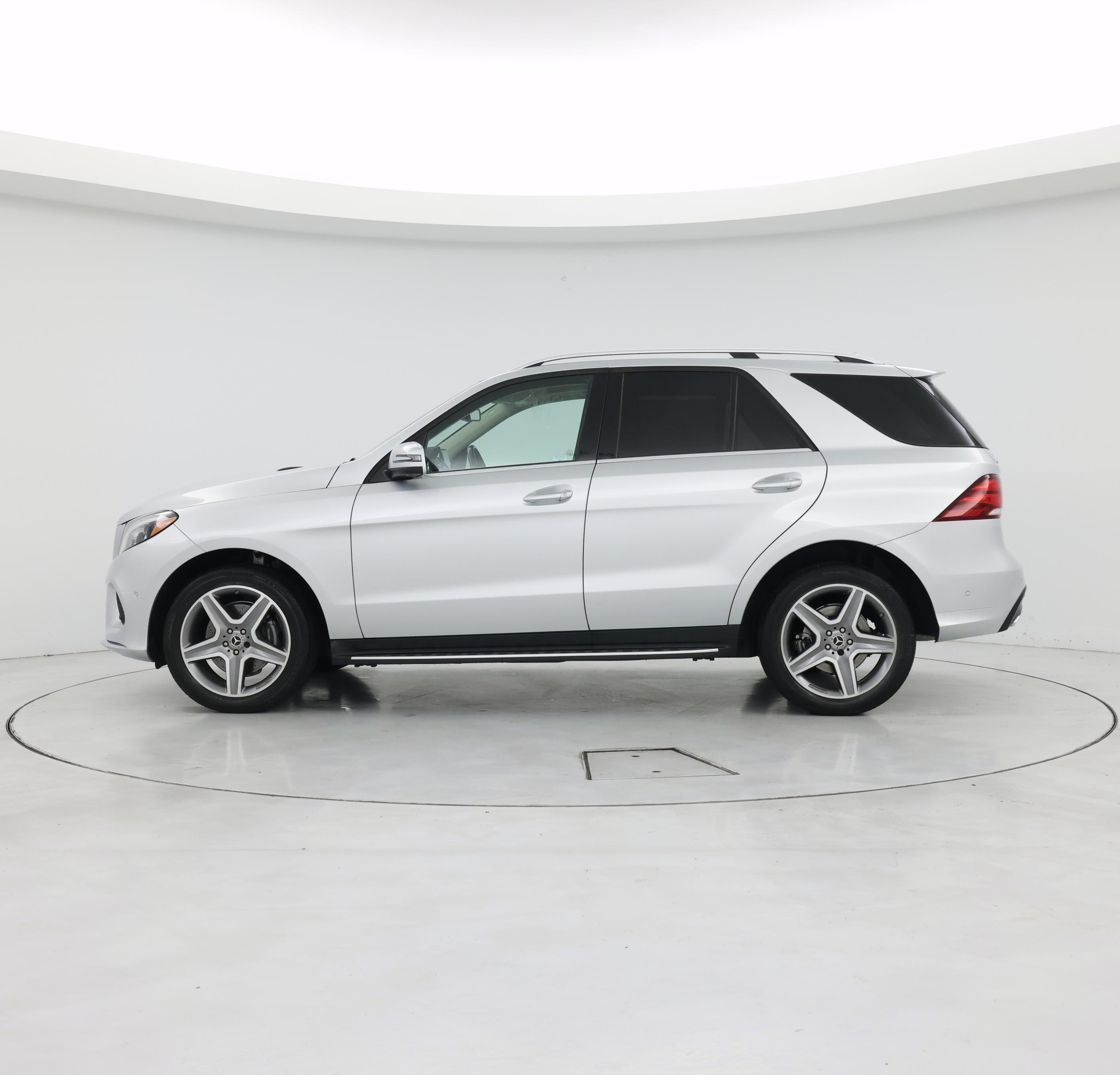 Thumbnail: 2018 Mercedes-Benz GLE - 3