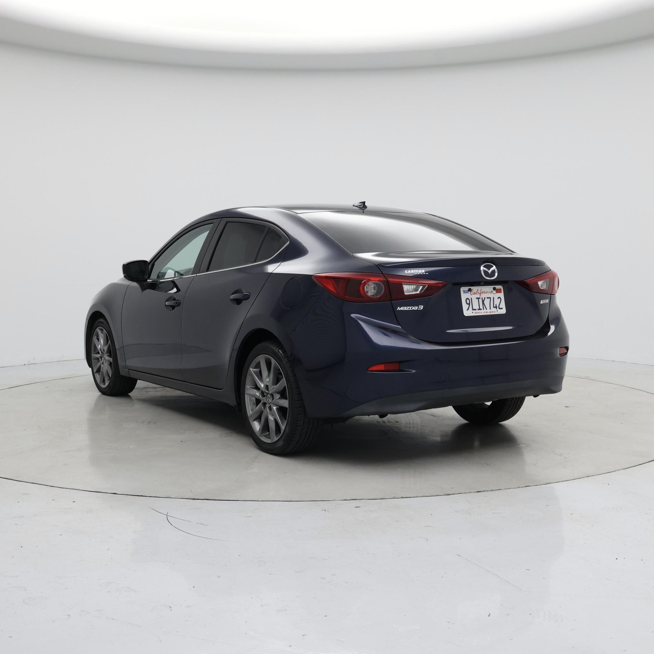 Thumbnail: 2018 Mazda Mazda3 - 2