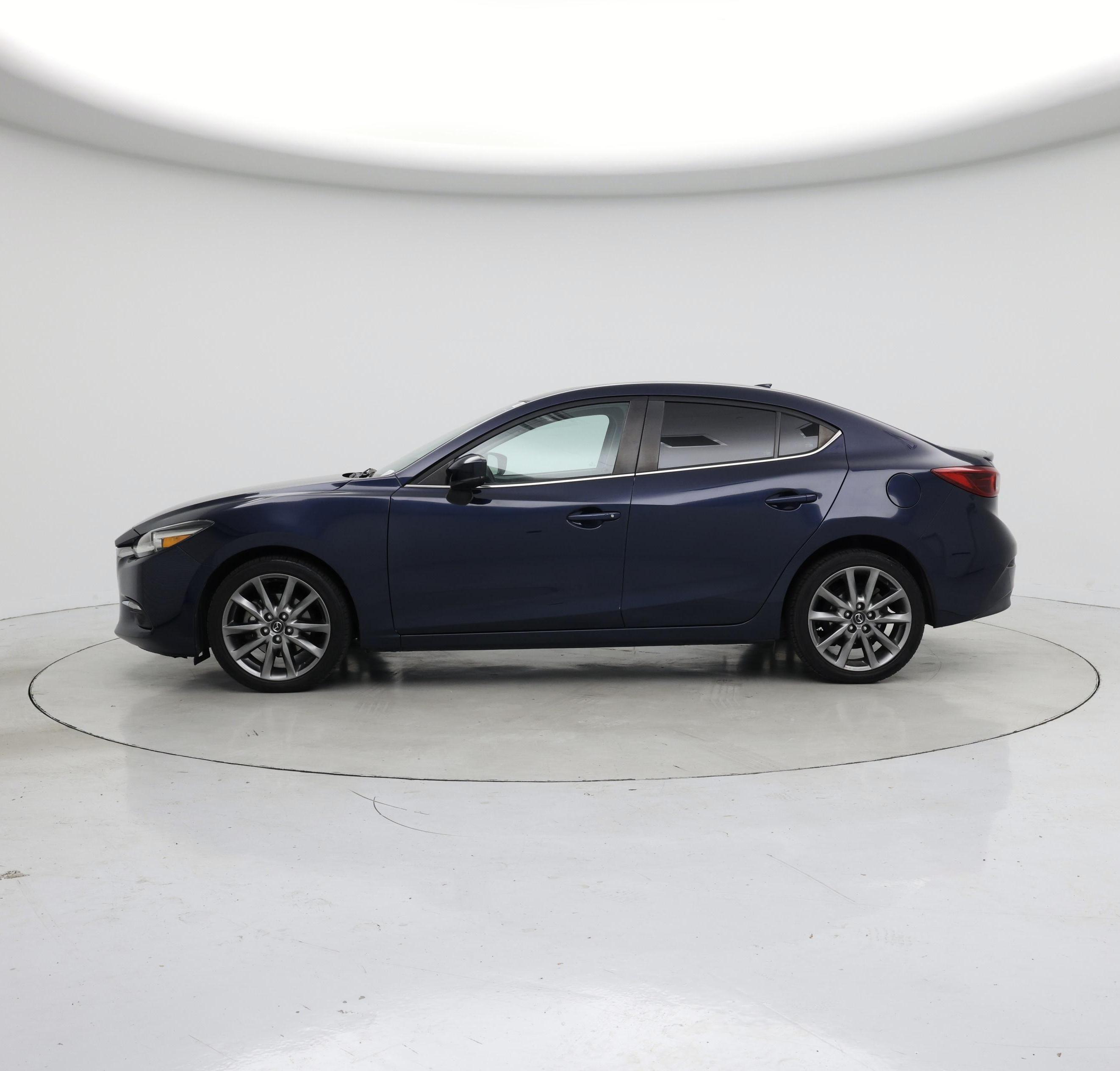 Thumbnail: 2018 Mazda Mazda3 - 3