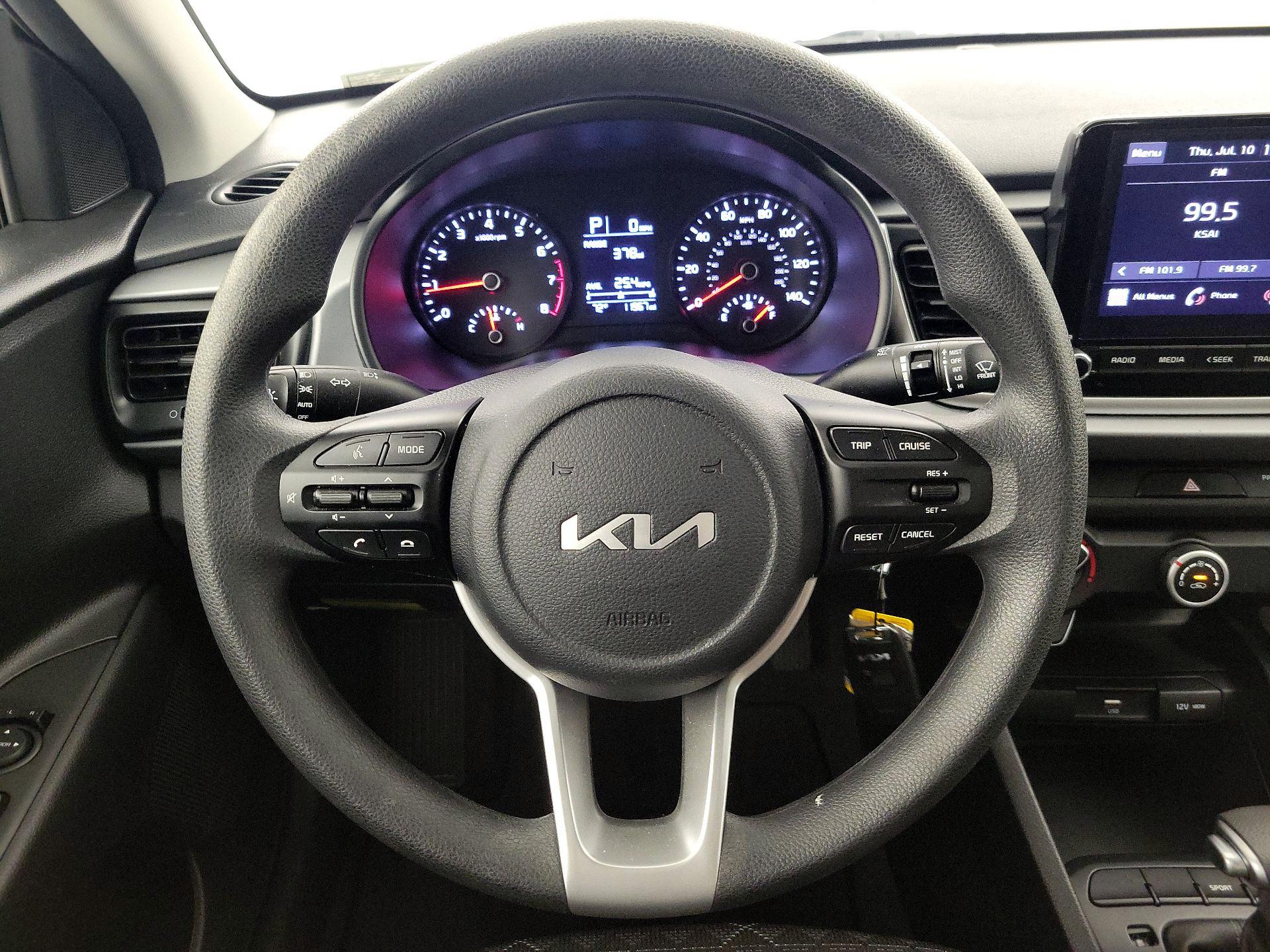 Thumbnail: 2022 Kia Rio - 10