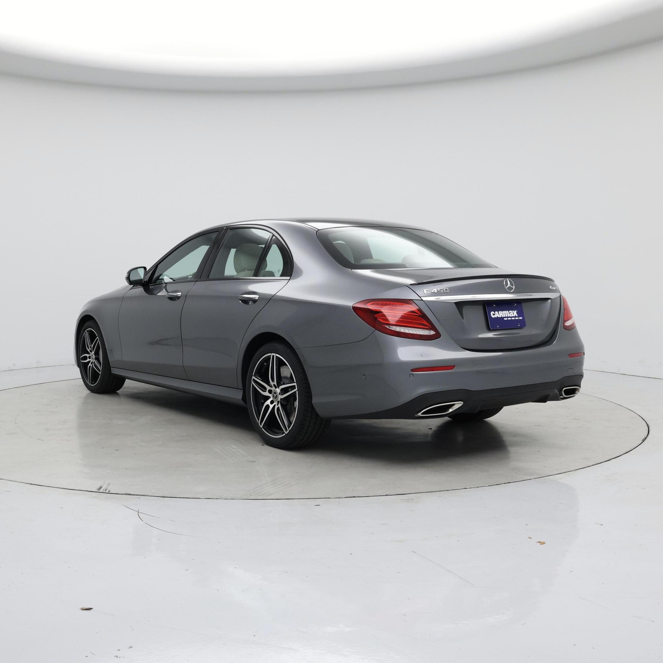 Thumbnail: 2019 Mercedes-Benz E-Class - 2