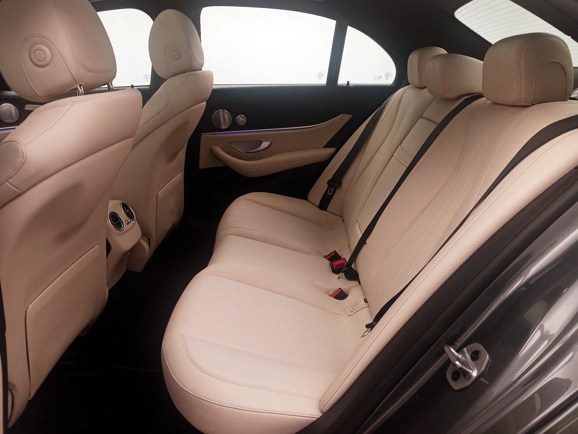 Thumbnail: 2019 Mercedes-Benz E-Class - 20