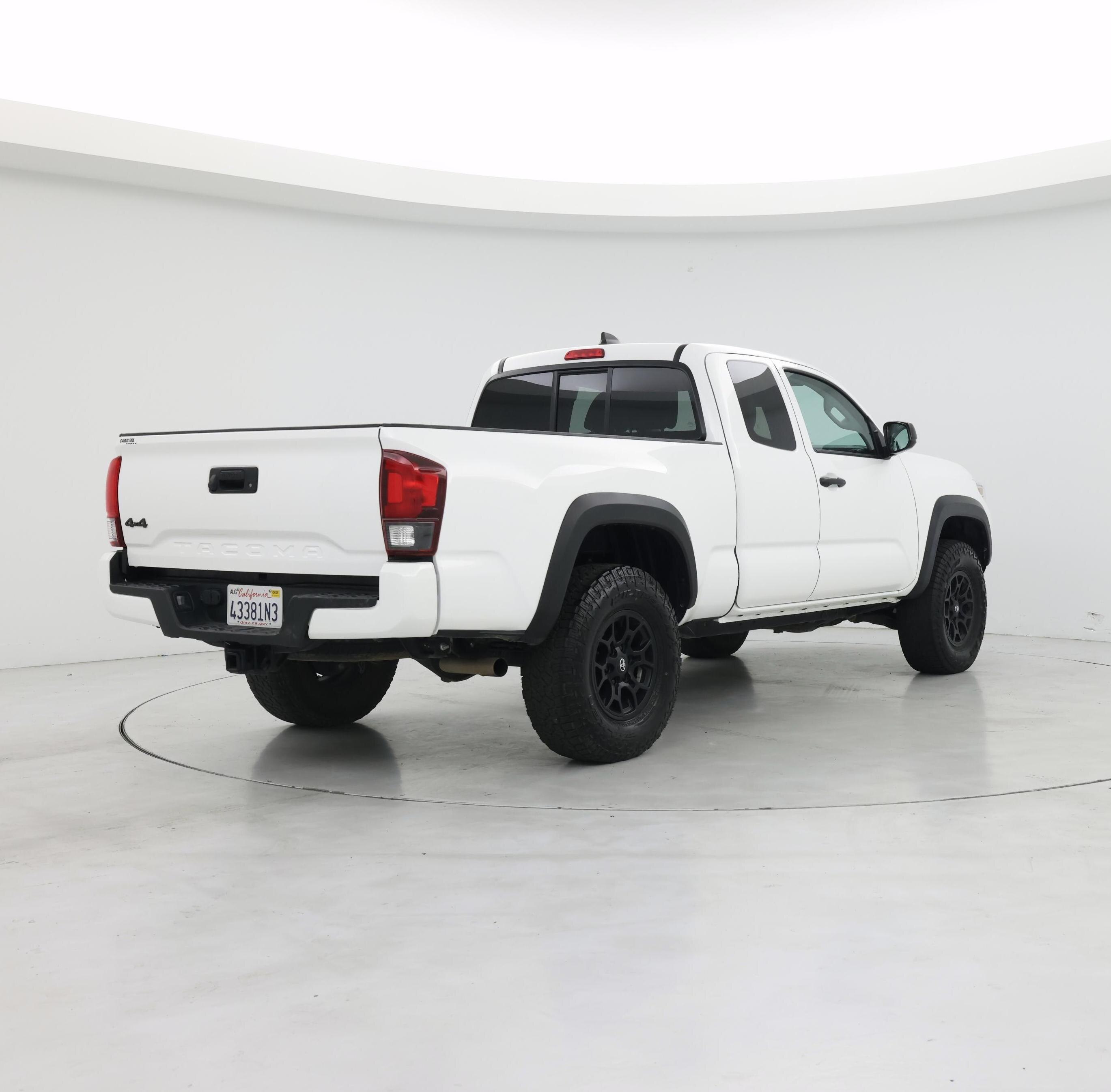 Thumbnail: 2022 Toyota Tacoma - 8