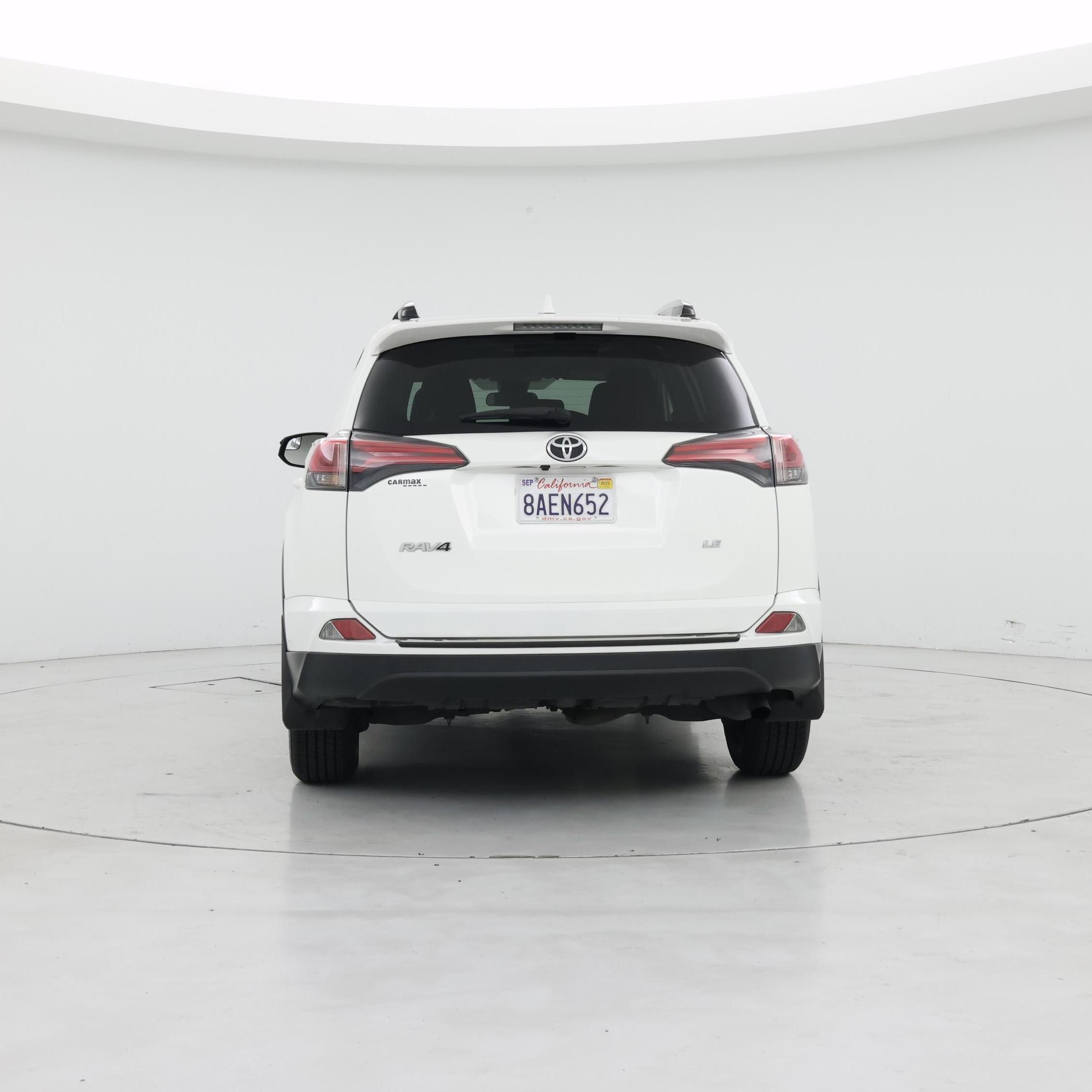 Thumbnail: 2017 Toyota RAV4 - 6