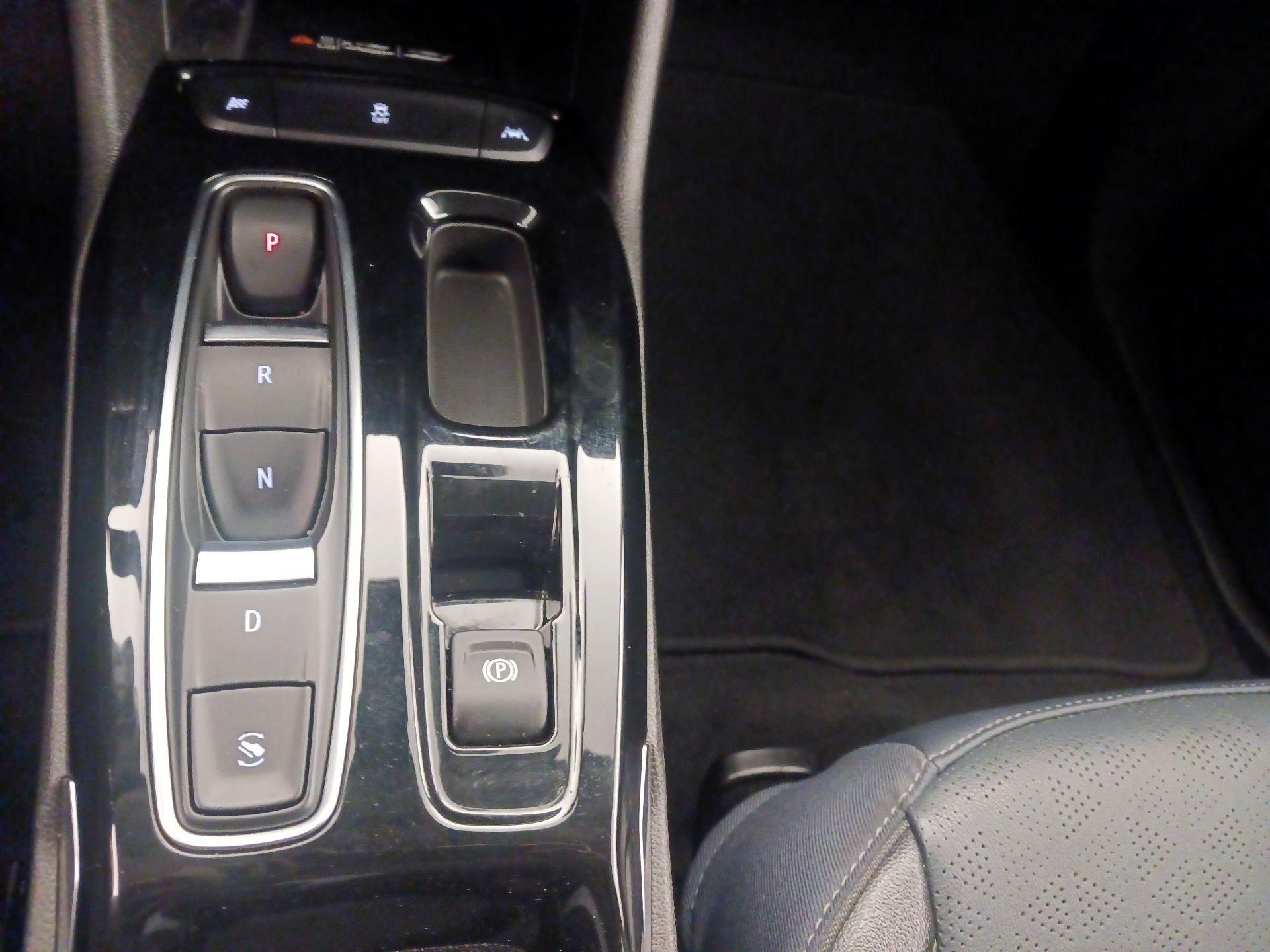 Thumbnail: 2023 Chevrolet Bolt EUV - 17