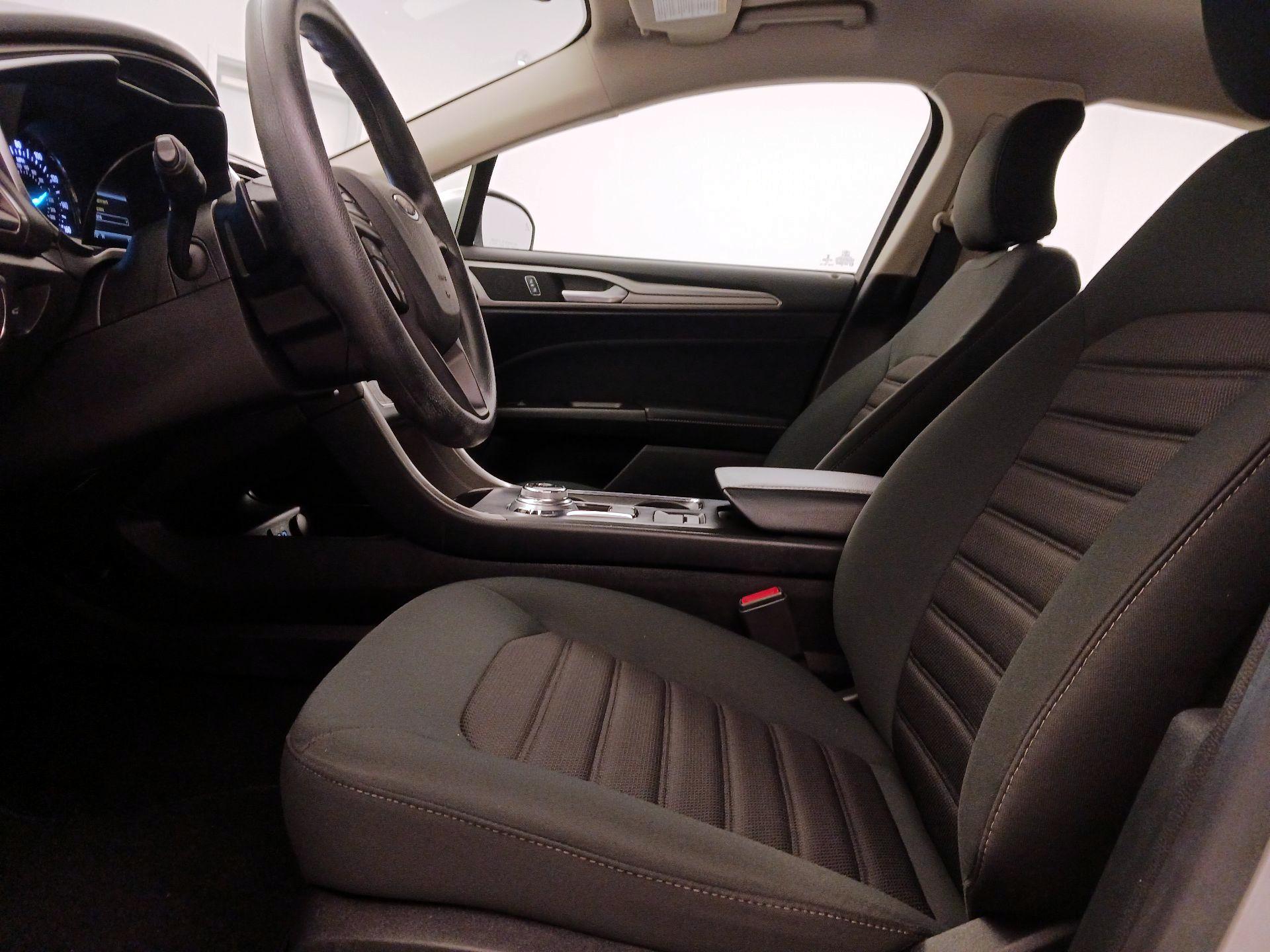Thumbnail: 2019 Ford Fusion - 11