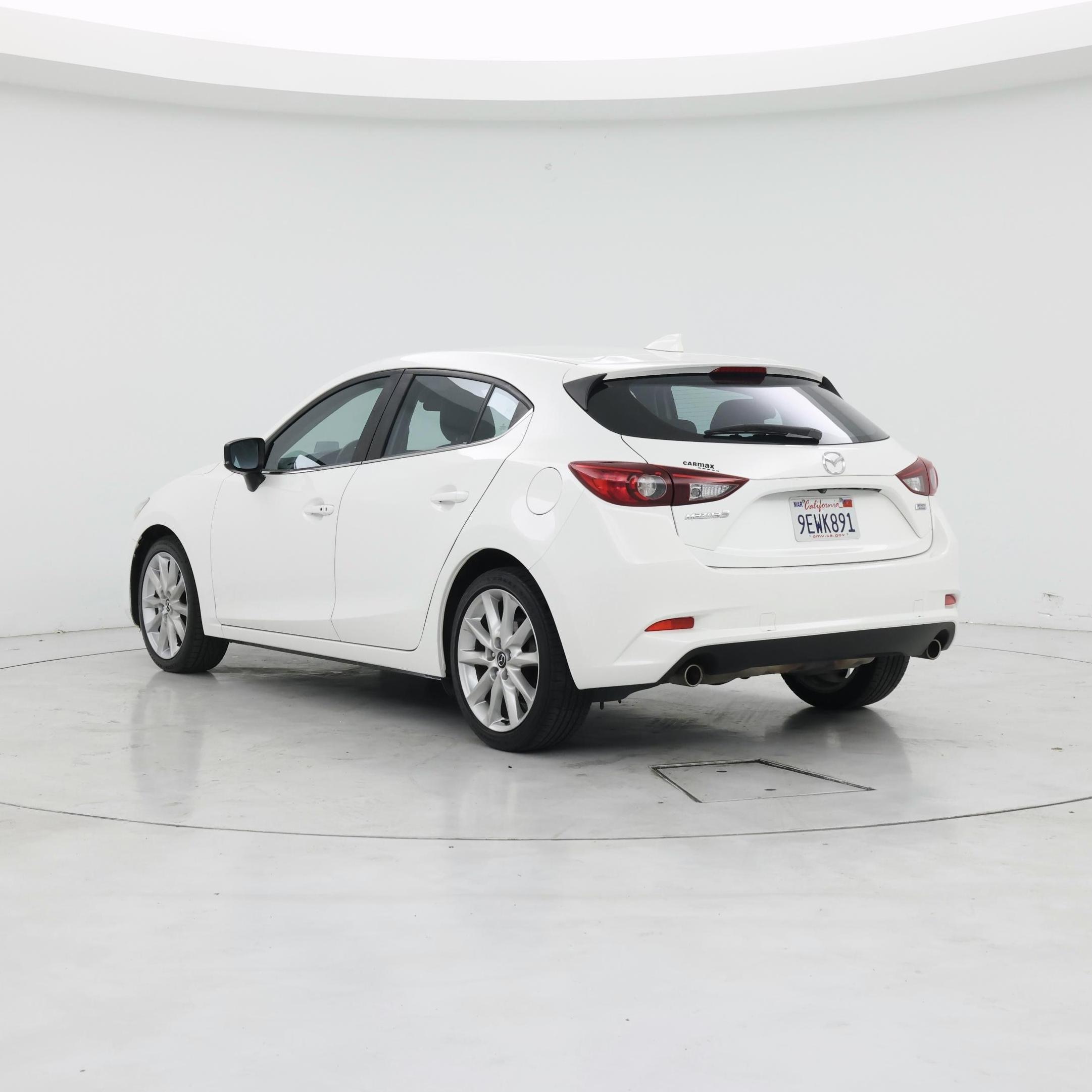 Thumbnail: 2017 Mazda Mazda3 - 2