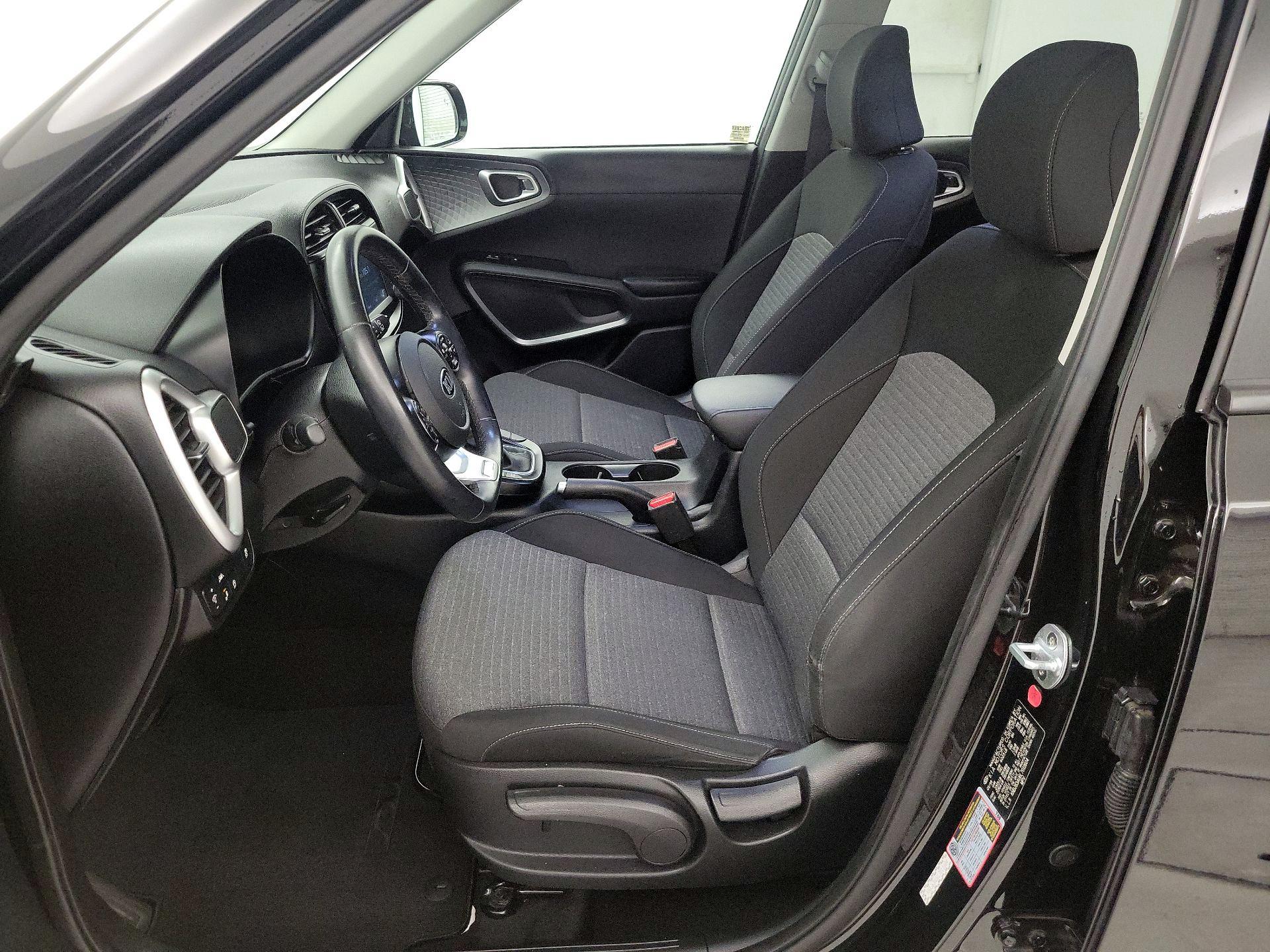 Thumbnail: 2020 Kia Soul - 11