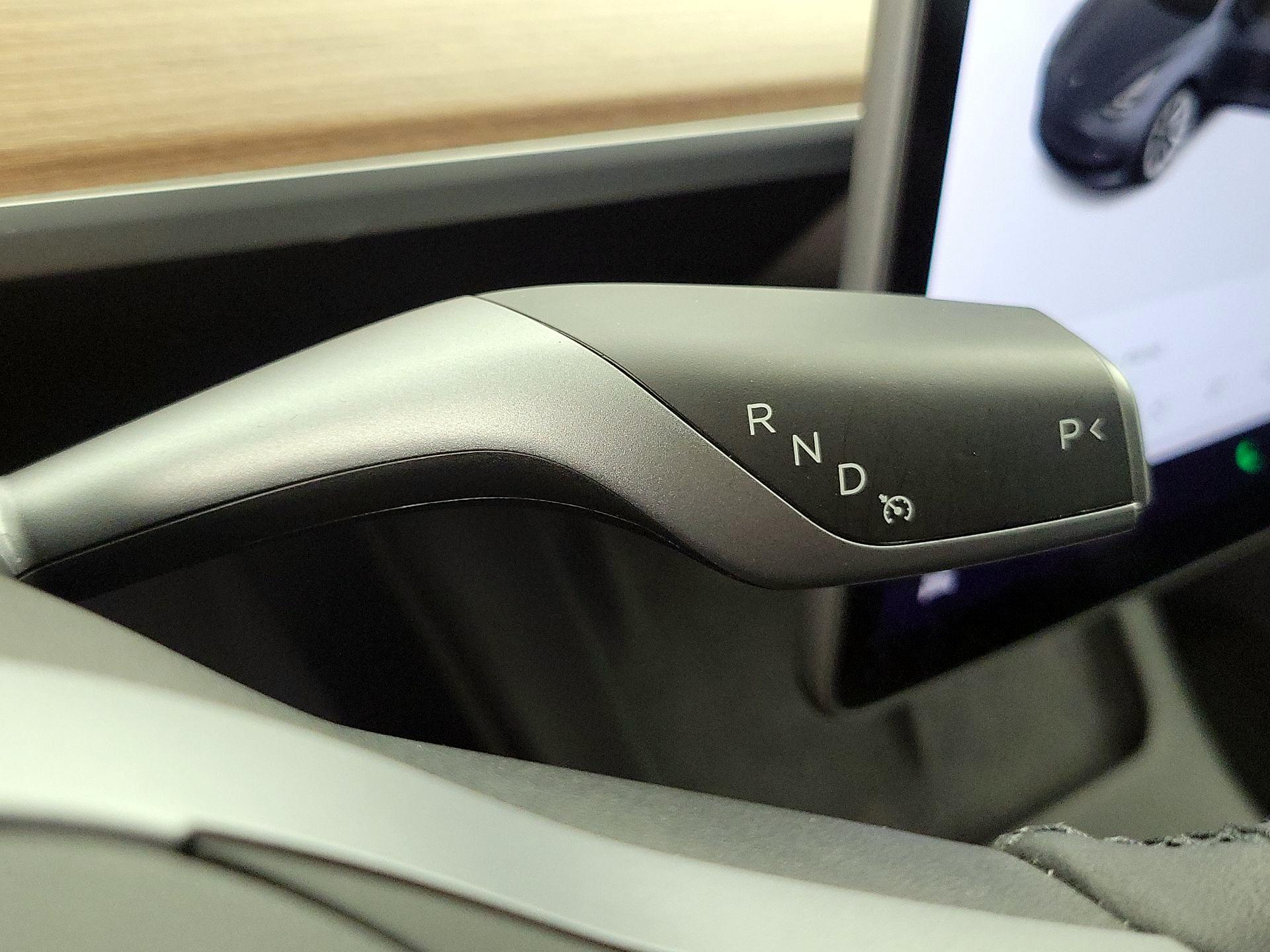 Thumbnail: 2021 Tesla Model 3 - 17