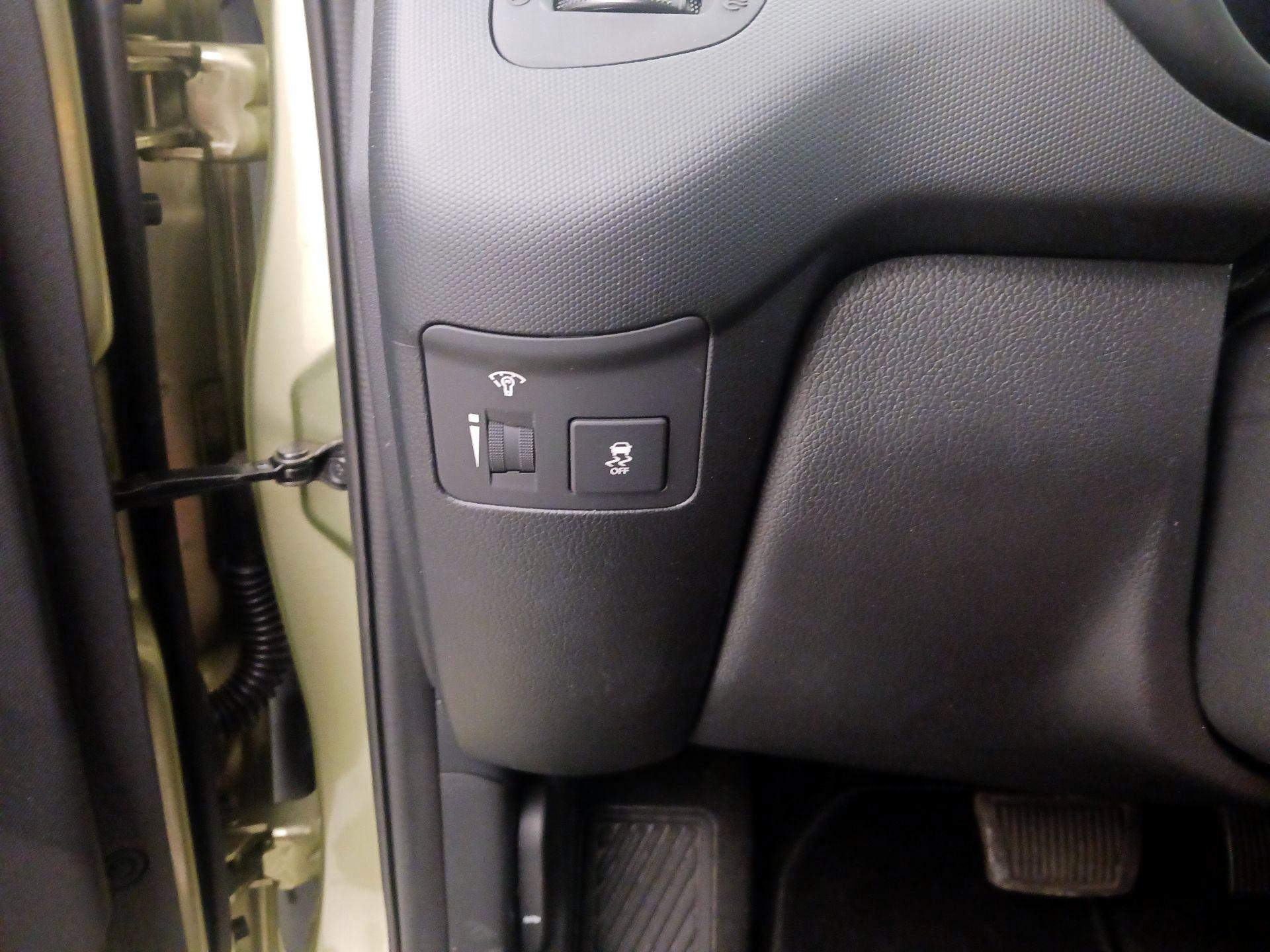 Thumbnail: 2013 Kia Soul - 13