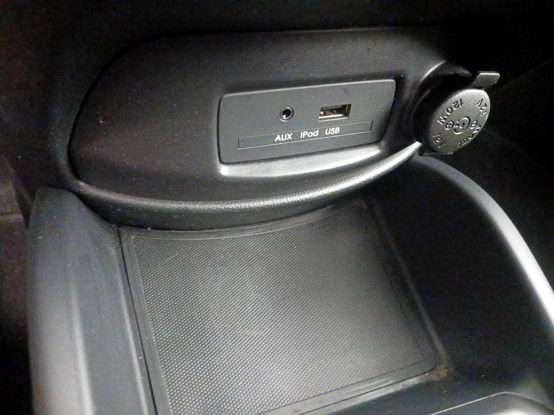 Thumbnail: 2013 Kia Soul - 17