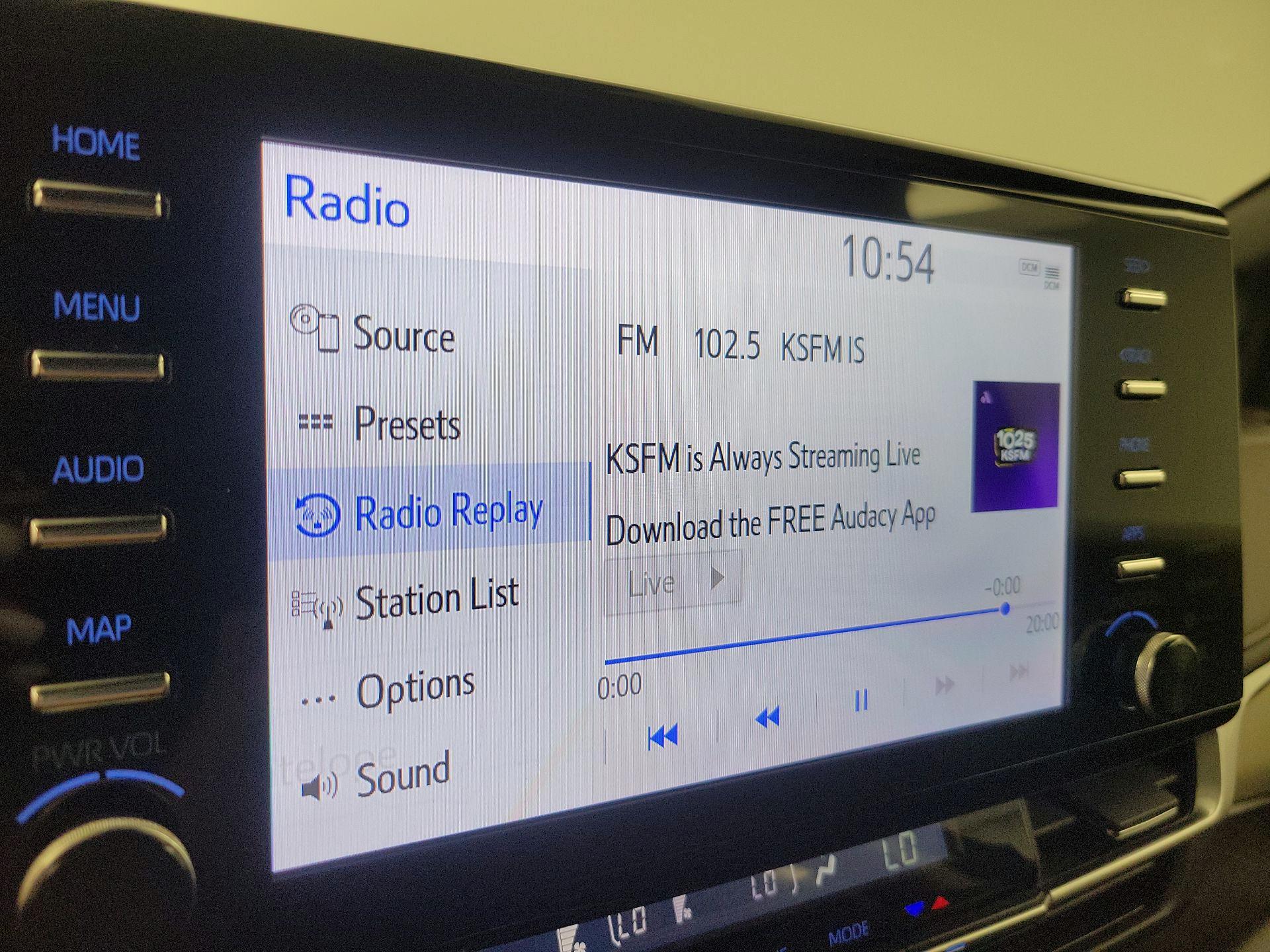 Thumbnail: 2023 Toyota Sienna - 15