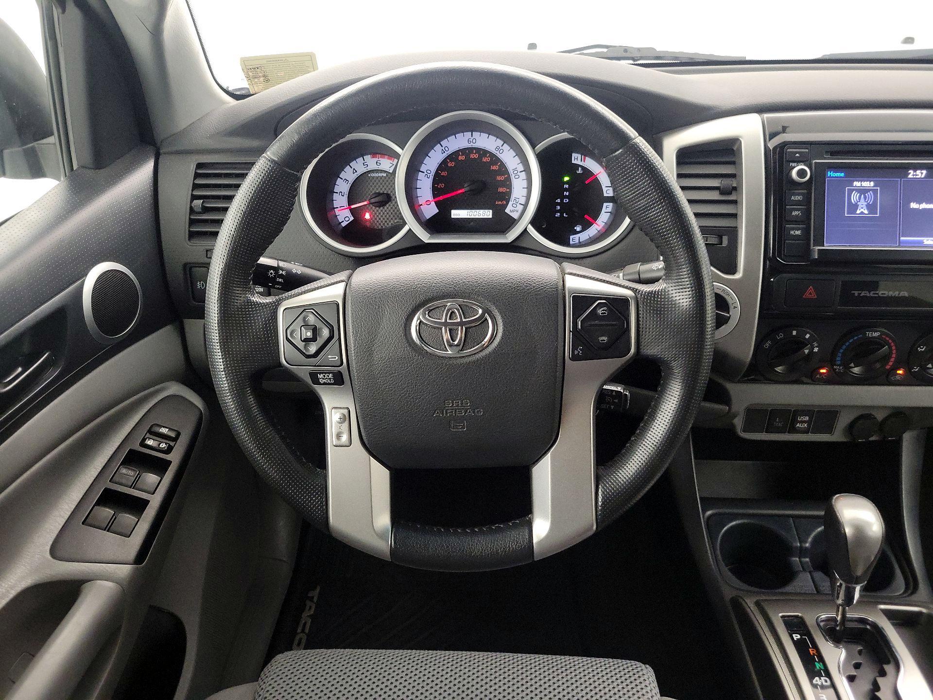 Thumbnail: 2015 Toyota Tacoma - 10