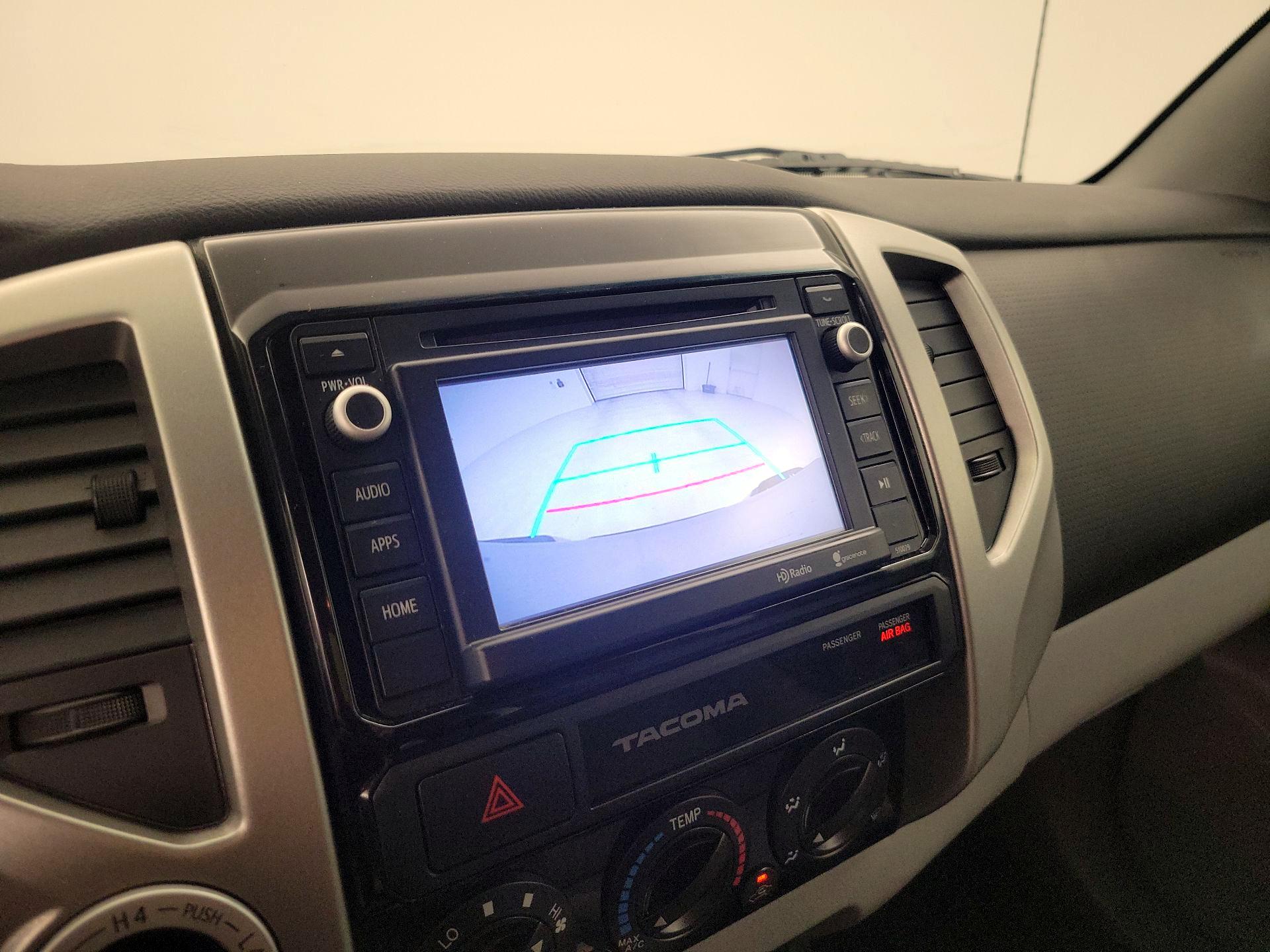 Thumbnail: 2015 Toyota Tacoma - 14