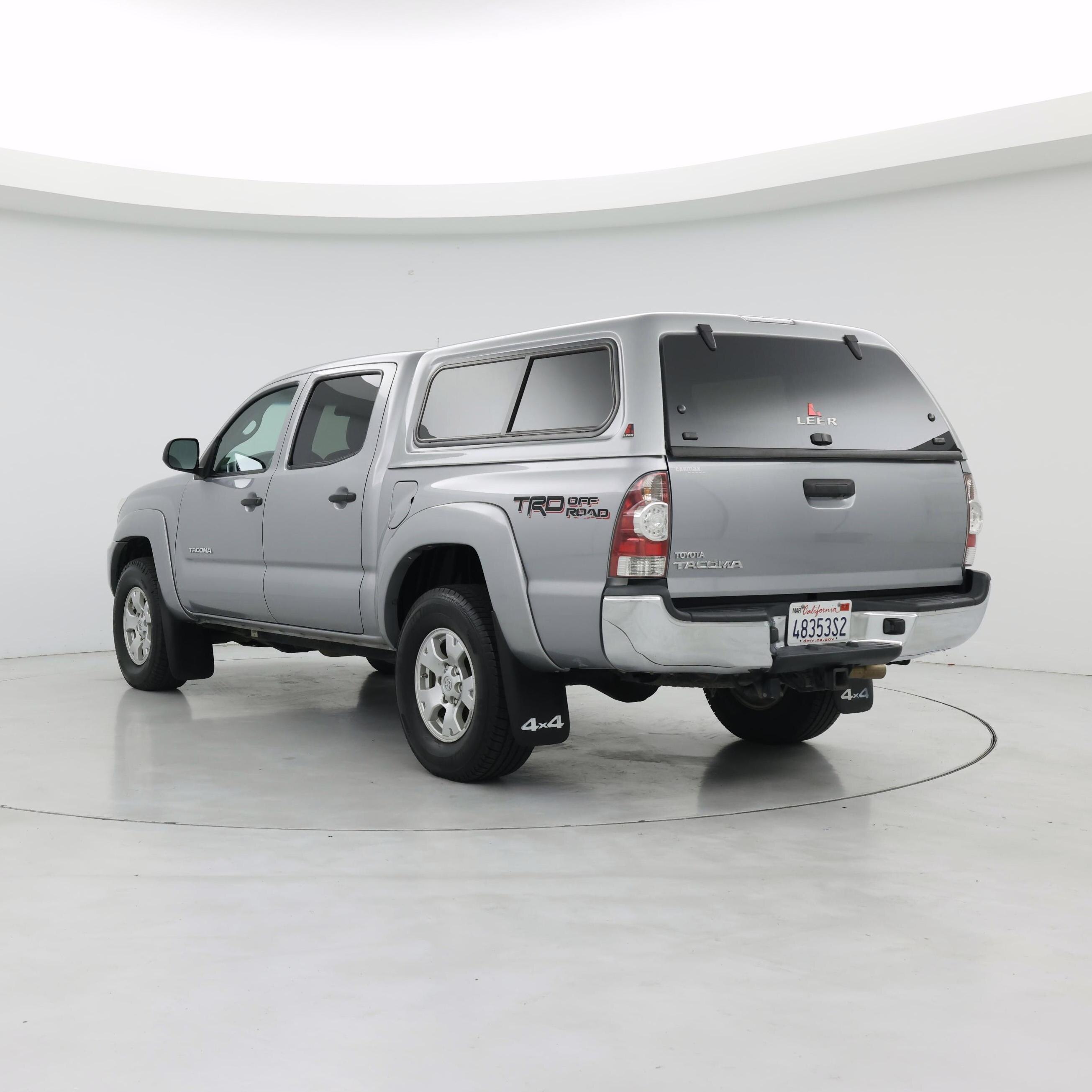 Thumbnail: 2015 Toyota Tacoma - 2
