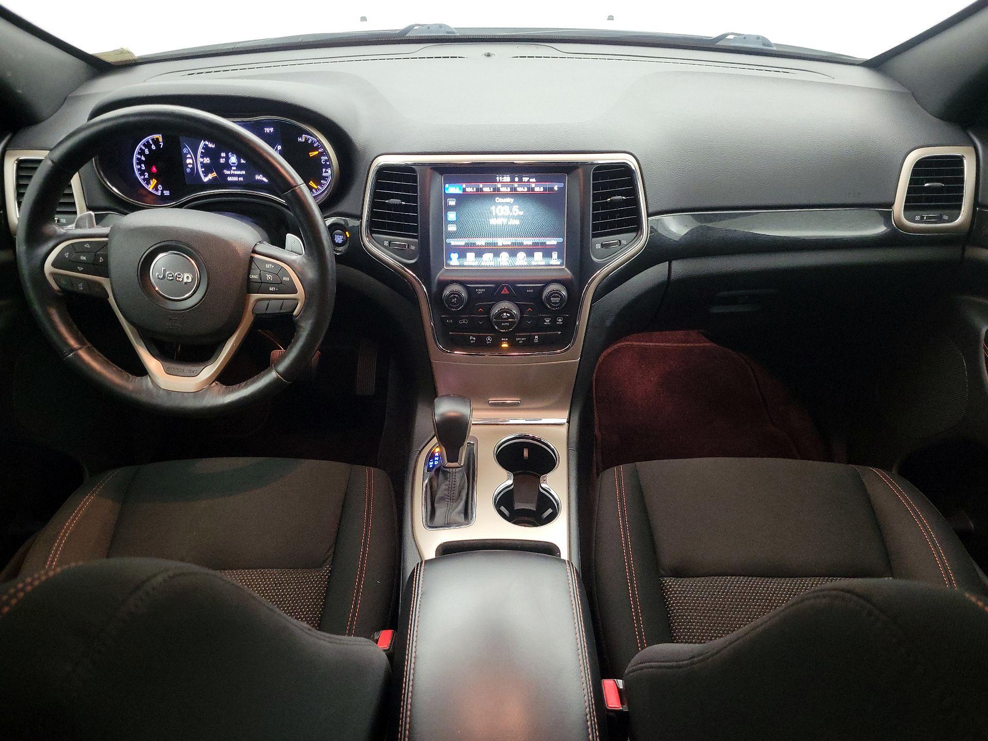 Thumbnail: 2017 Jeep Grand Cherokee - 9