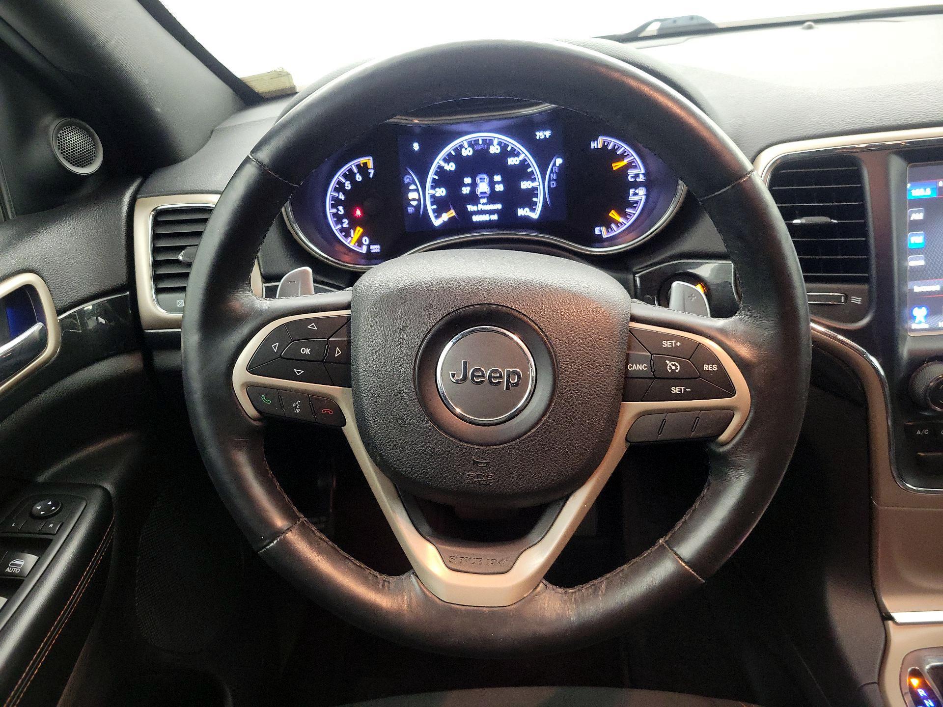 Thumbnail: 2017 Jeep Grand Cherokee - 10