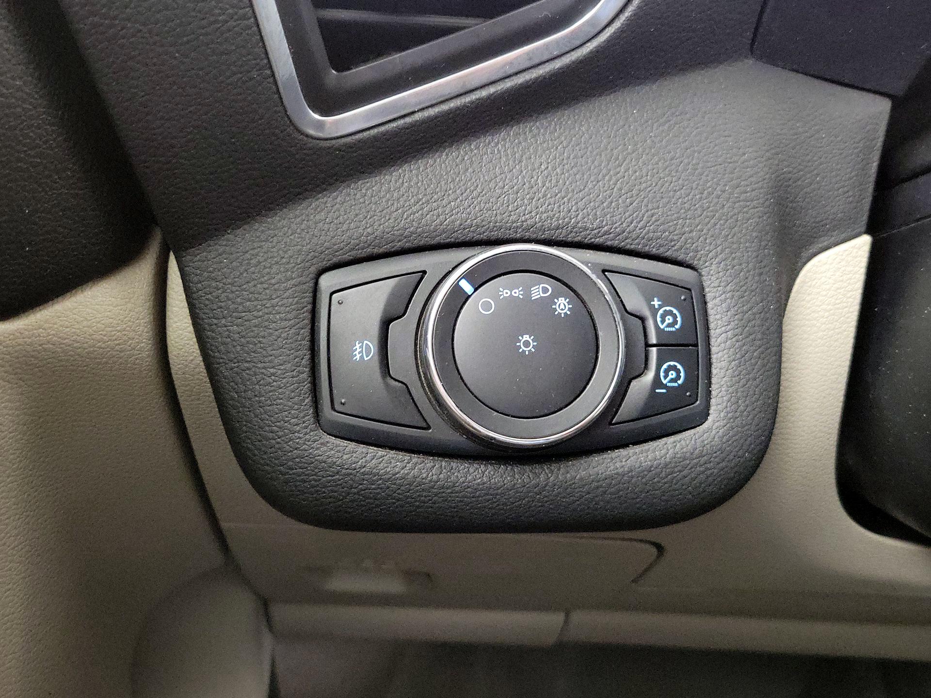 Thumbnail: 2013 Ford C-Max - 13