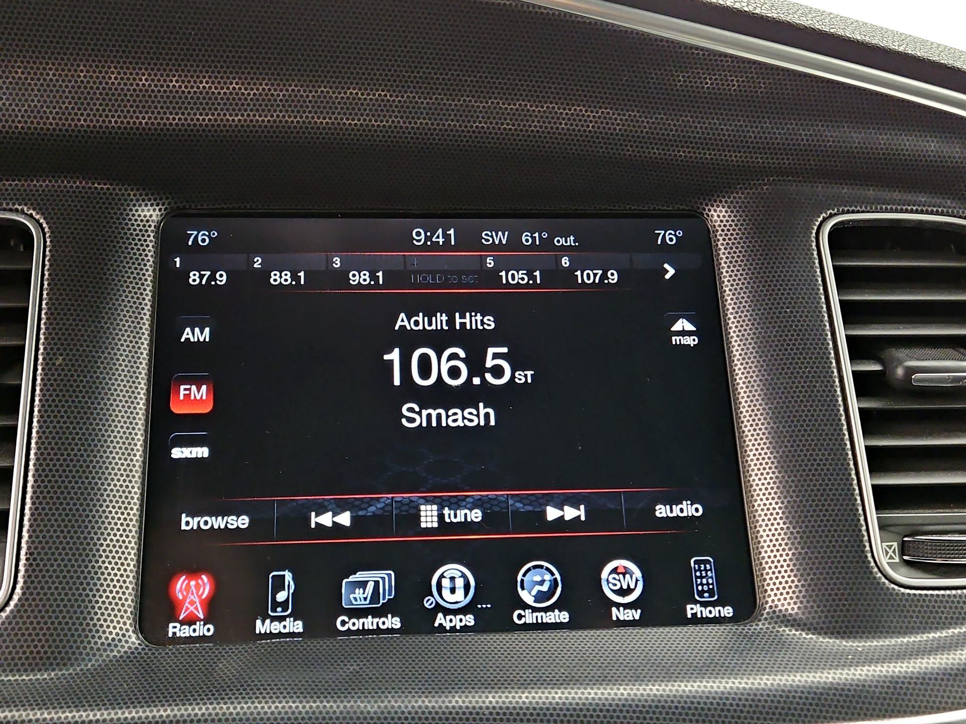 Thumbnail: 2015 Dodge Charger - 16