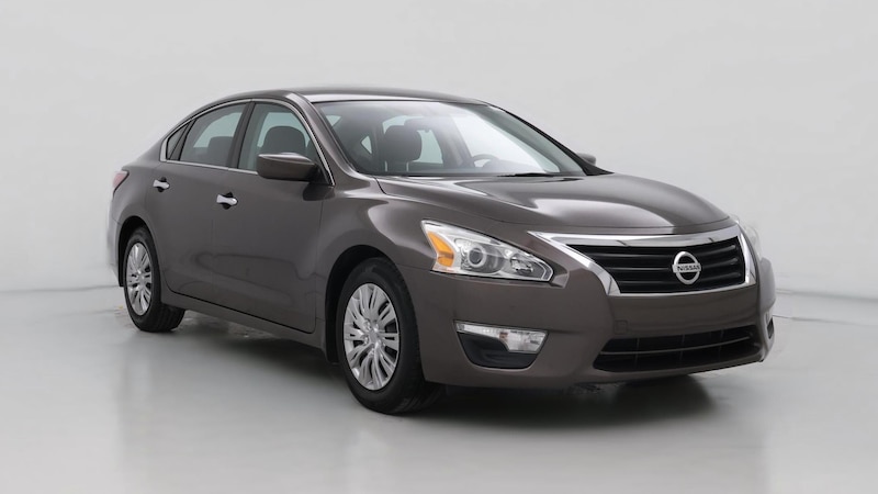2015 Nissan Altima S Hero Image