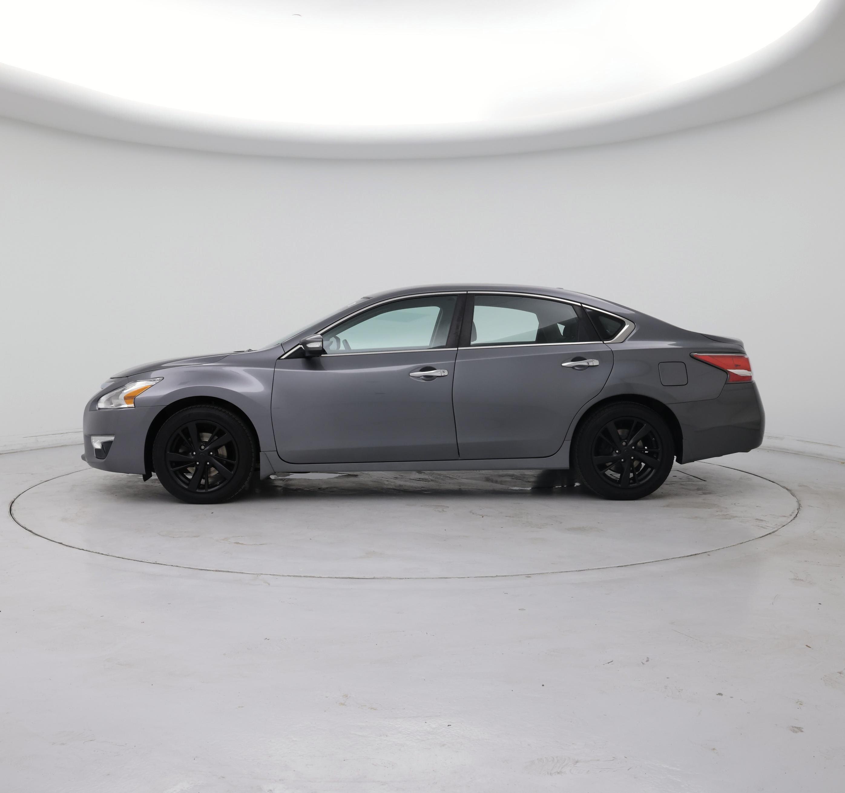 Thumbnail: 2015 Nissan Altima - 3