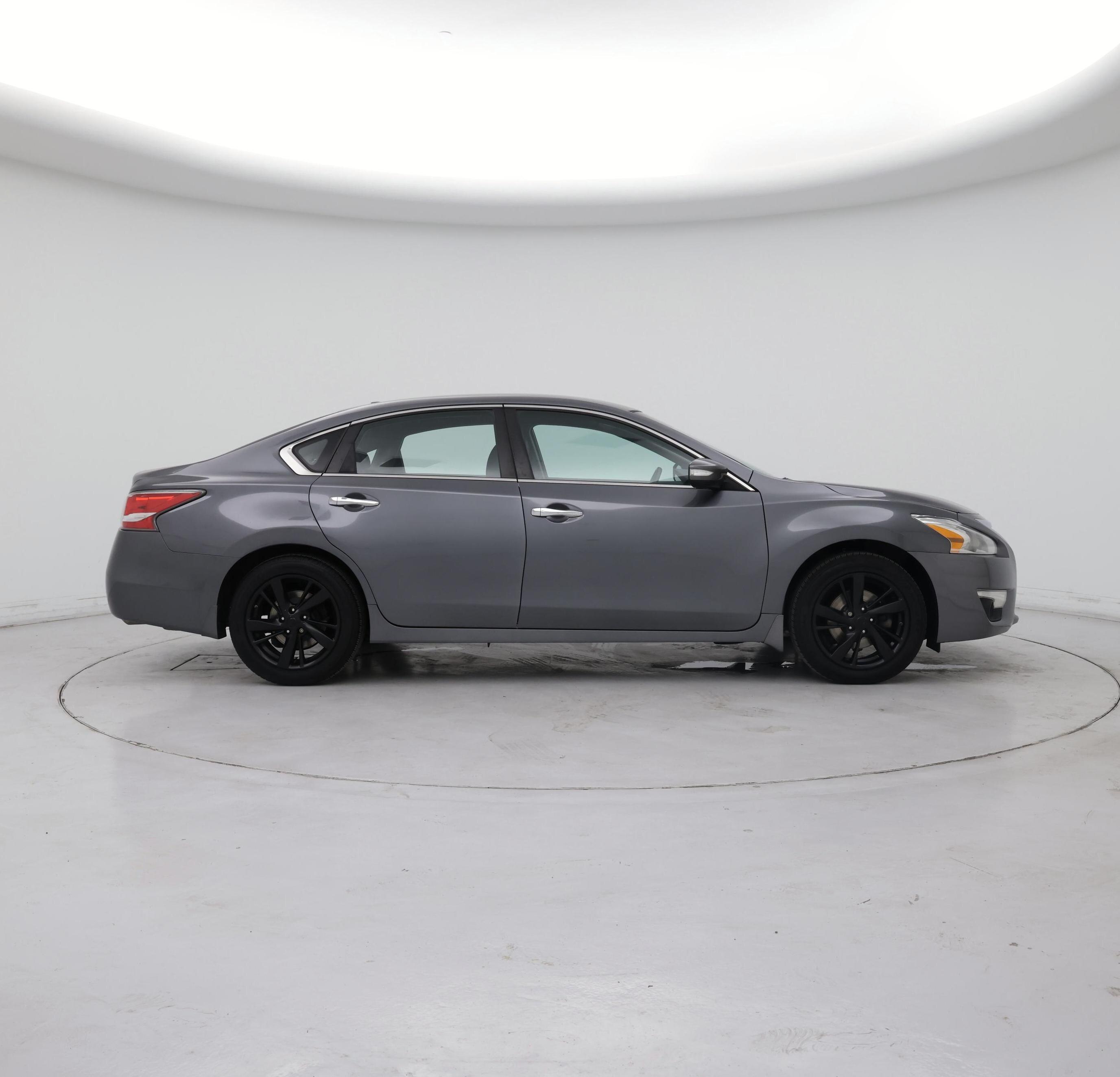 Thumbnail: 2015 Nissan Altima - 7