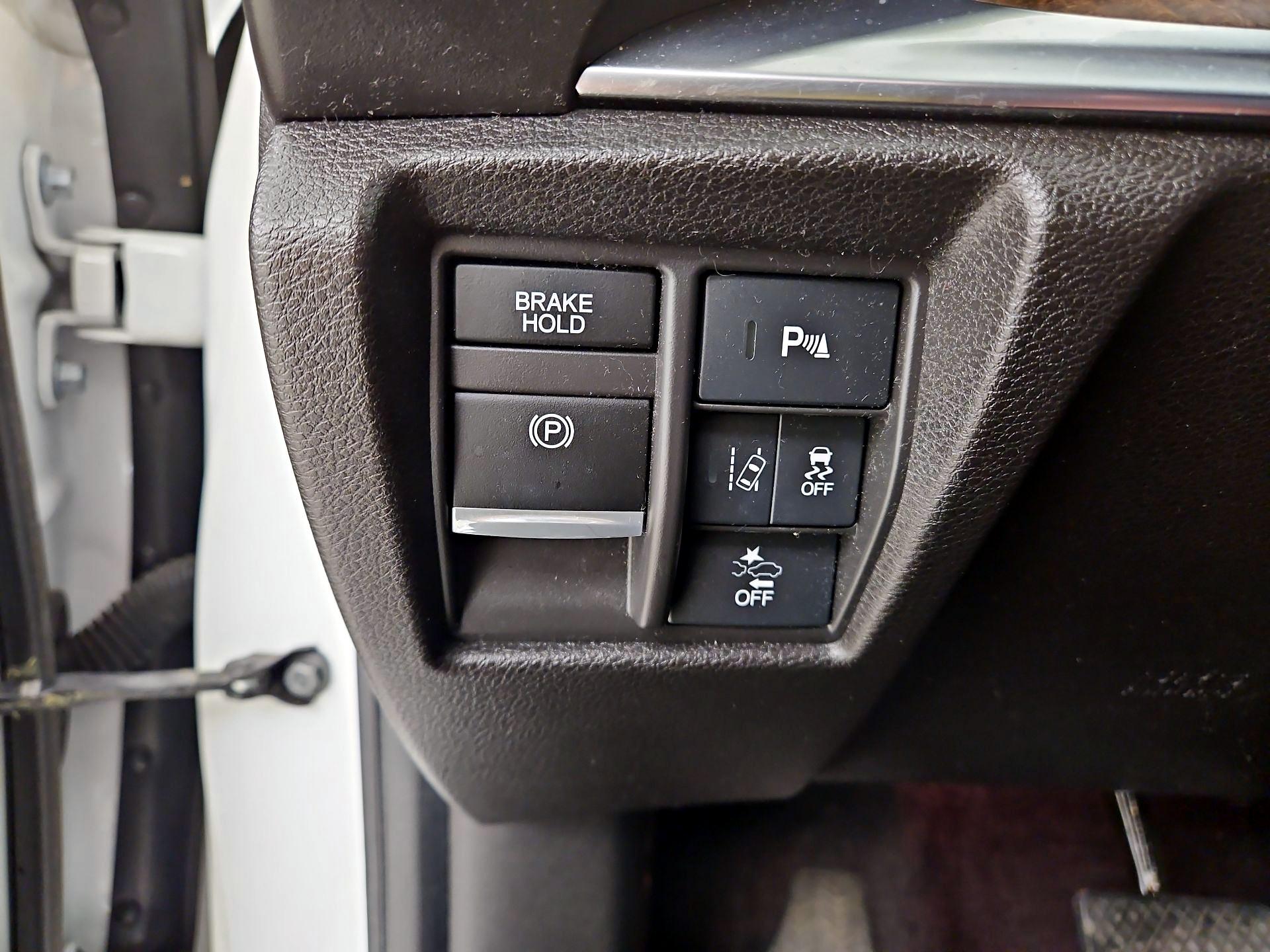 Thumbnail: 2019 Acura MDX - 13