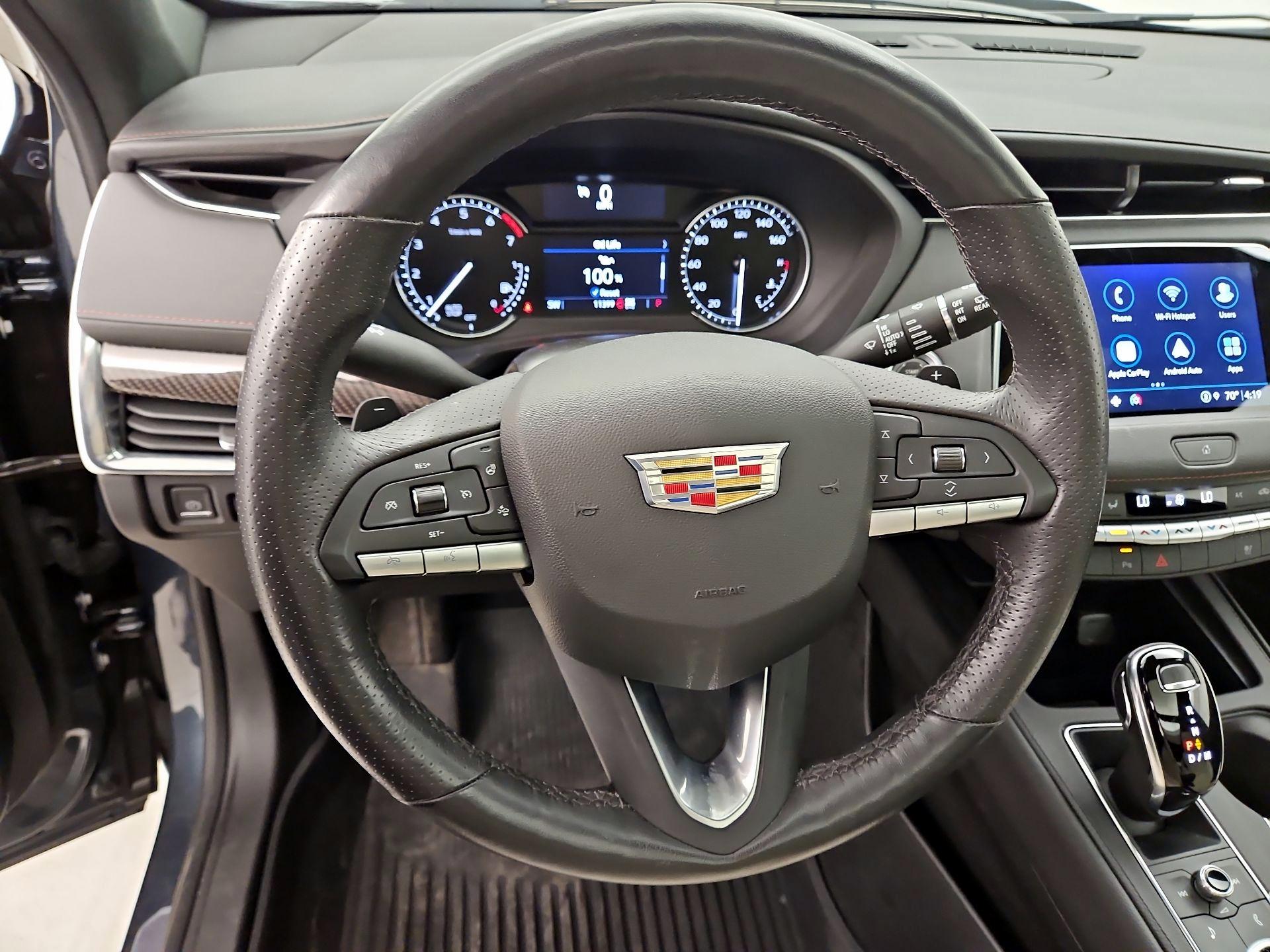 Thumbnail: 2021 Cadillac XT4 - 10