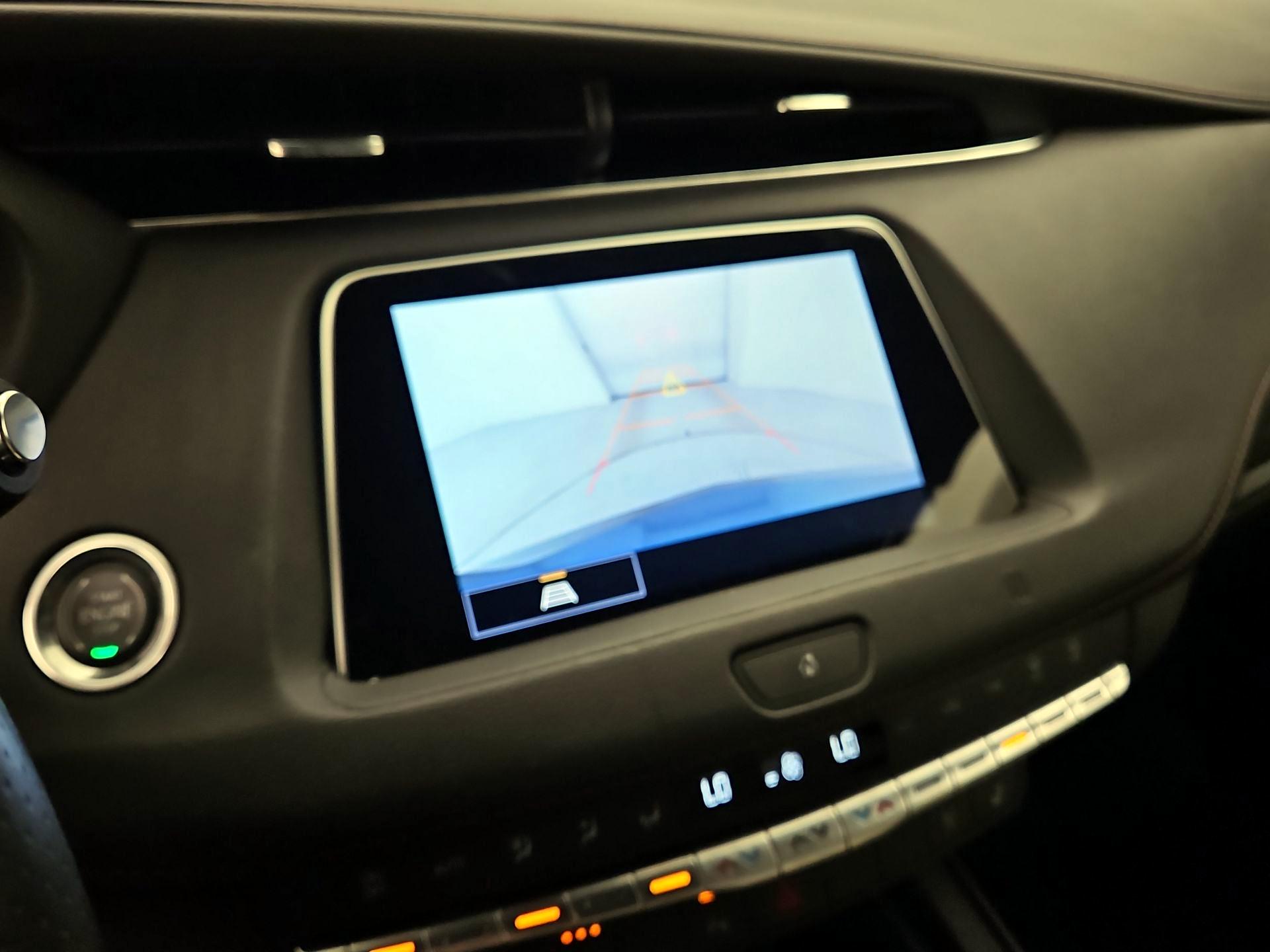 Thumbnail: 2021 Cadillac XT4 - 14