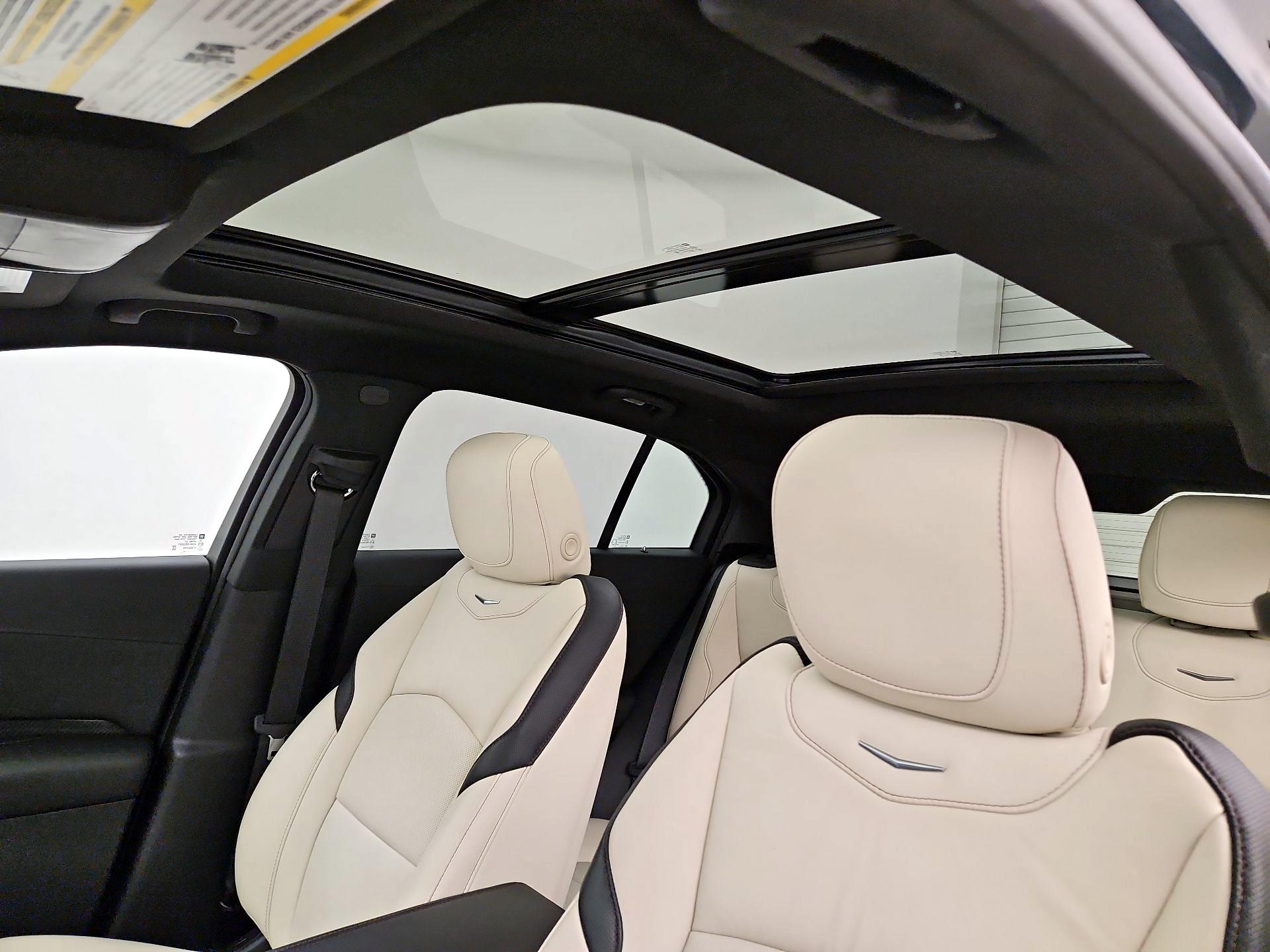Thumbnail: 2021 Cadillac XT4 - 19