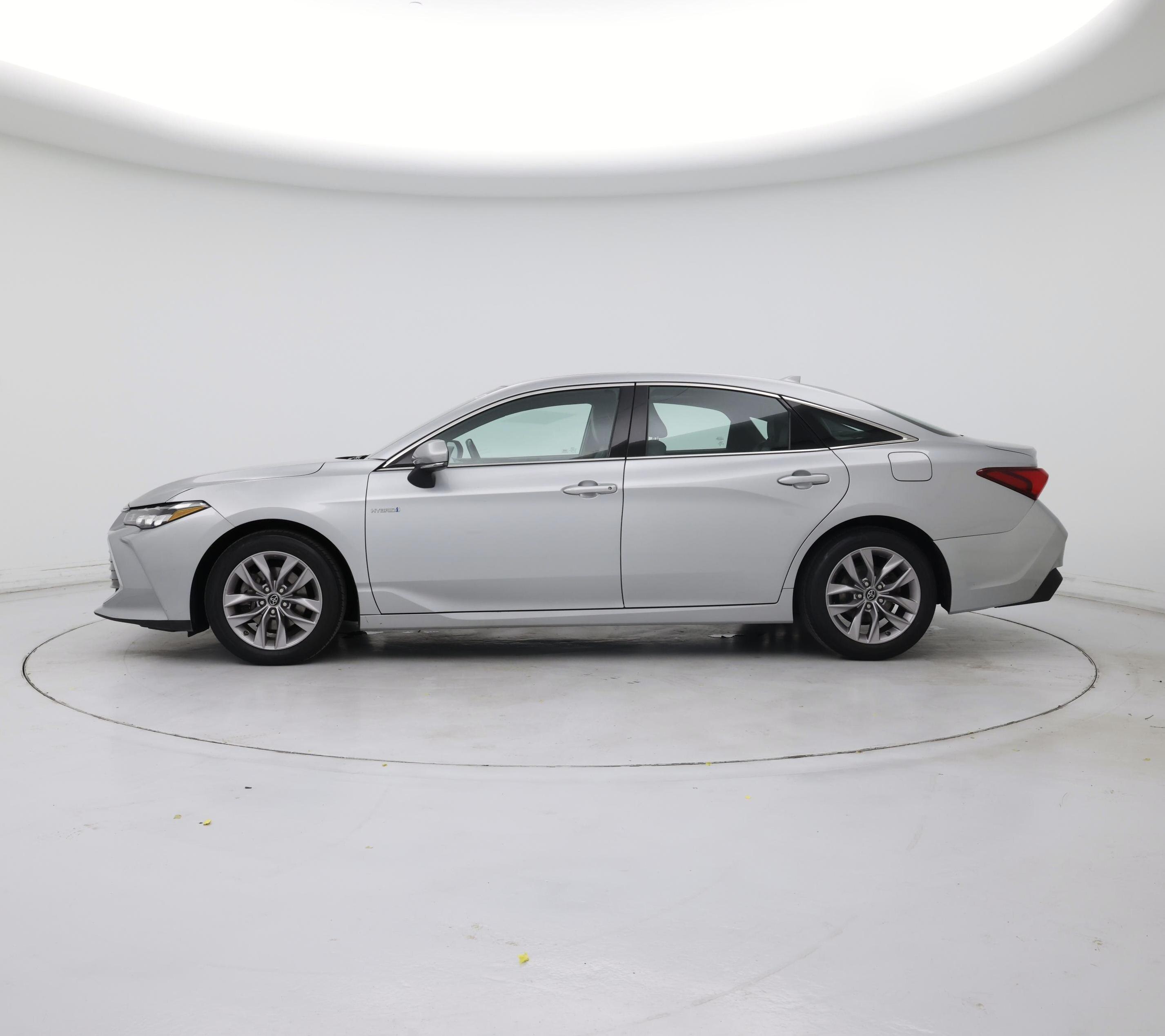 Thumbnail: 2019 Toyota Avalon - 3